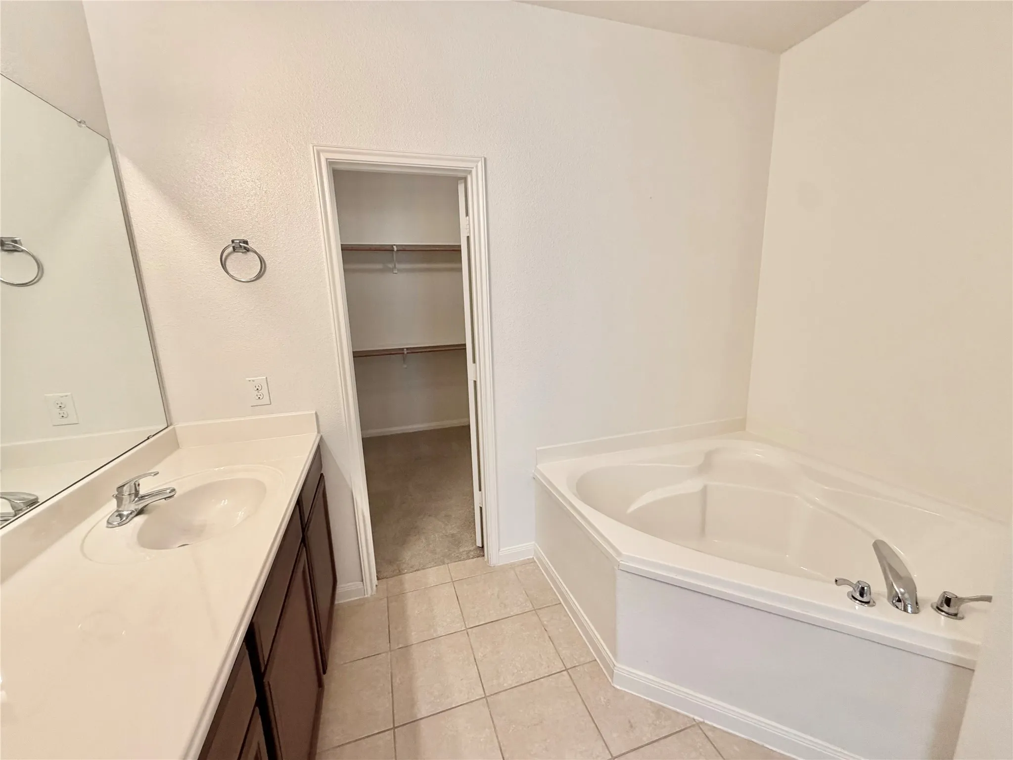 Single Family Residence For Rent in Denton County , 1105 First Street, Sanger, Texas 76266, 4 Bedroom, 3 Bathroom, 2 Garage spaces, 2,162 Sqft, built in 2012, mls#21345441, Real Estate Agent in Sanger, Homes For Rent in Denton county, Homes For Rent in Sanger, Realtor in Sanger Texas, Real Estate Brokerage Independent Realty Texas, Luminita Cordes Realtor