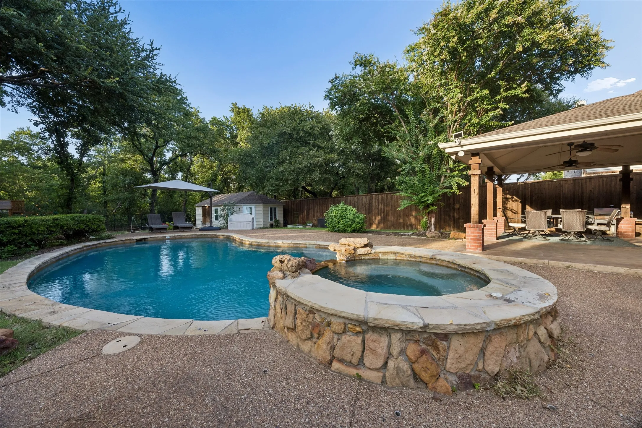 Single Family Residence For Sale in Denton County , 1145 Whispering Trail Circle, Lewisville, Texas 75067, 4 Bedroom, 3 Bathroom, 2 Garage spaces, 3,073 Sqft, built in 2002, mls#21345310, Real Estate Agent in Lewisville, Homes For Sale in Denton county, Homes For Sale in Lewisville, Realtor in Lewisville Texas, Real Estate Brokerage Independent Realty Texas, Luminita Cordes Realtor