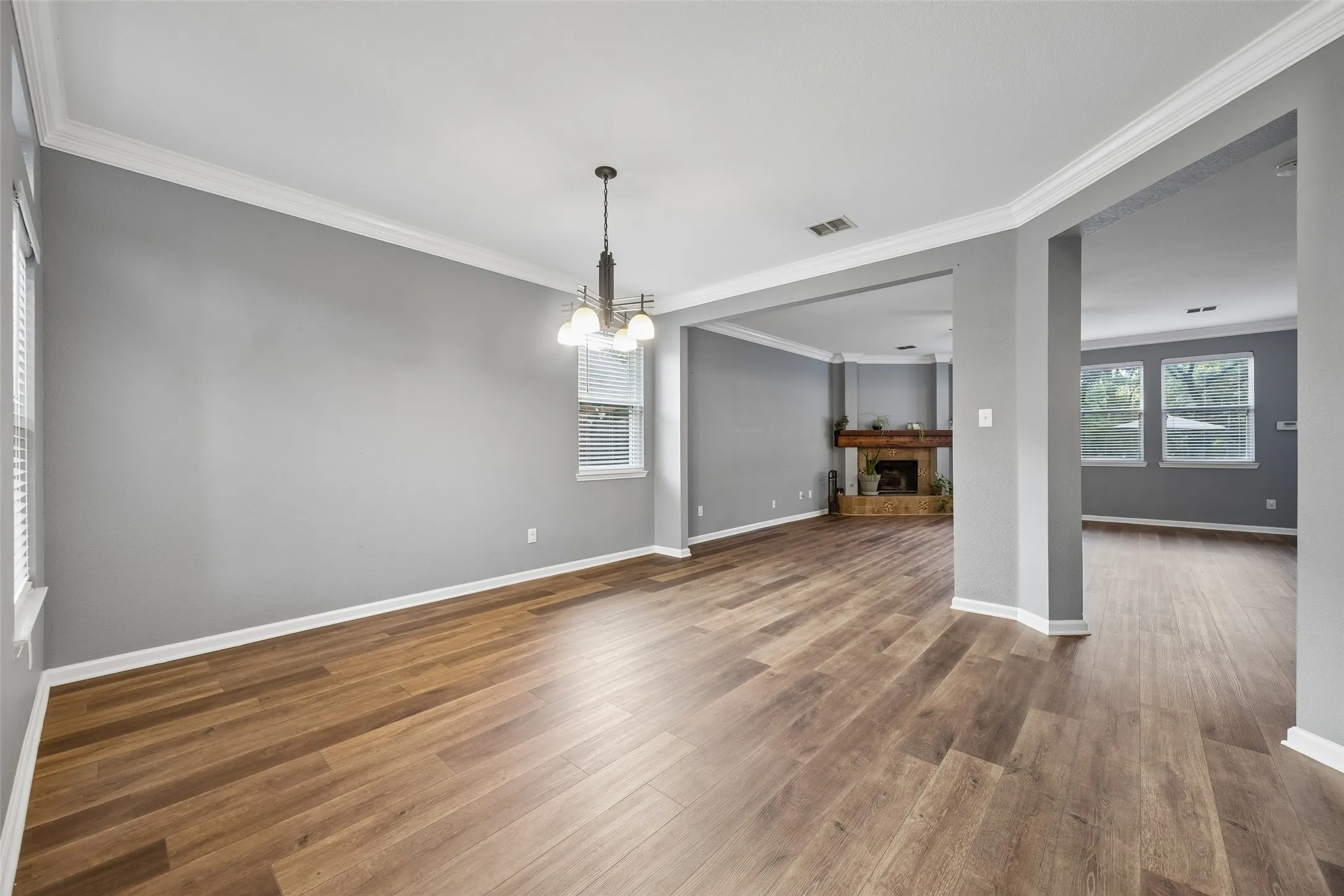 Single Family Residence For Sale in Denton County , 1145 Whispering Trail Circle, Lewisville, Texas 75067, 4 Bedroom, 3 Bathroom, 2 Garage spaces, 3,073 Sqft, built in 2002, mls#21345310, Real Estate Agent in Lewisville, Homes For Sale in Denton county, Homes For Sale in Lewisville, Realtor in Lewisville Texas, Real Estate Brokerage Independent Realty Texas, Luminita Cordes Realtor