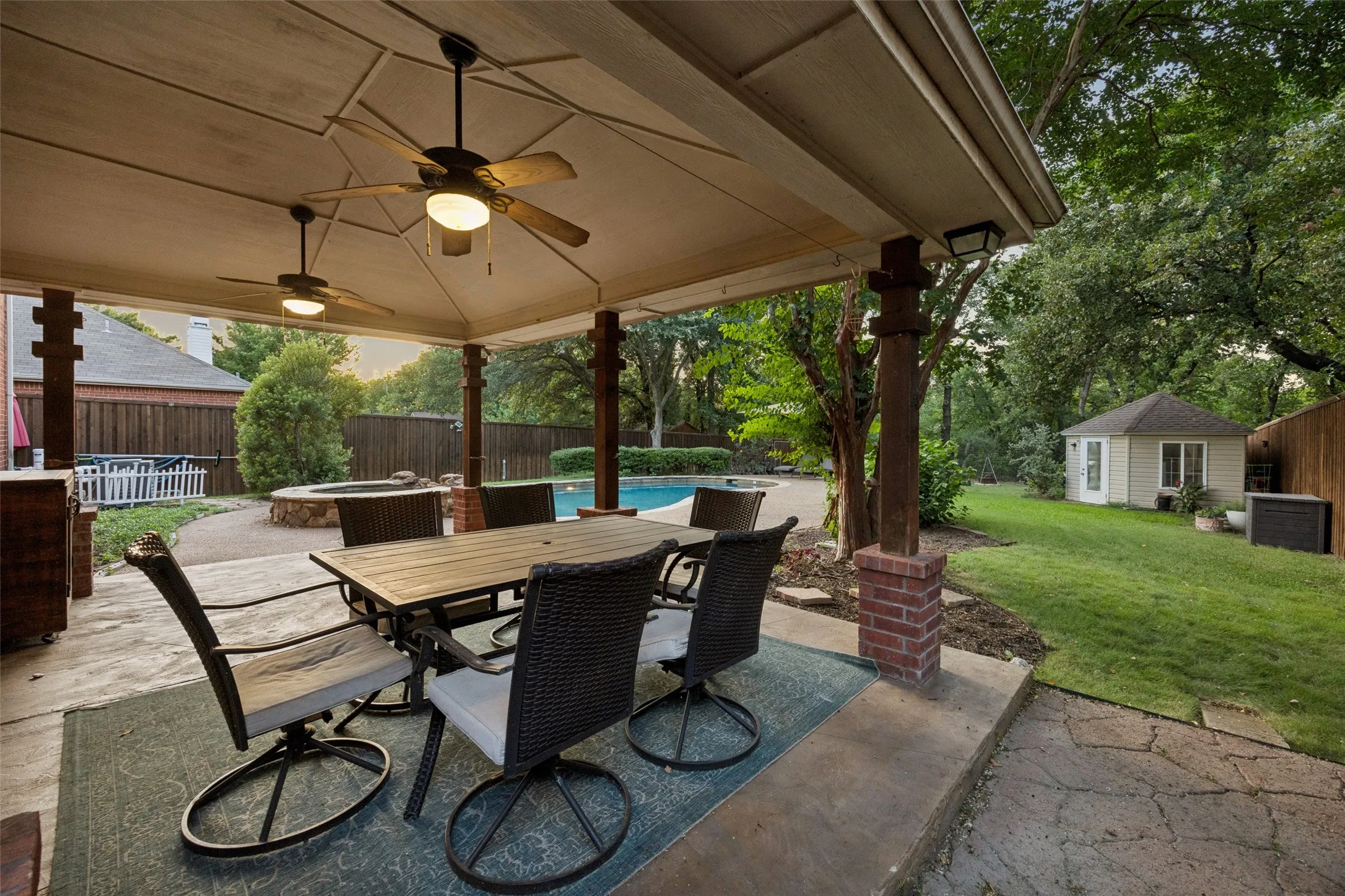 Single Family Residence For Sale in Denton County , 1145 Whispering Trail Circle, Lewisville, Texas 75067, 4 Bedroom, 3 Bathroom, 2 Garage spaces, 3,073 Sqft, built in 2002, mls#21345310, Real Estate Agent in Lewisville, Homes For Sale in Denton county, Homes For Sale in Lewisville, Realtor in Lewisville Texas, Real Estate Brokerage Independent Realty Texas, Luminita Cordes Realtor