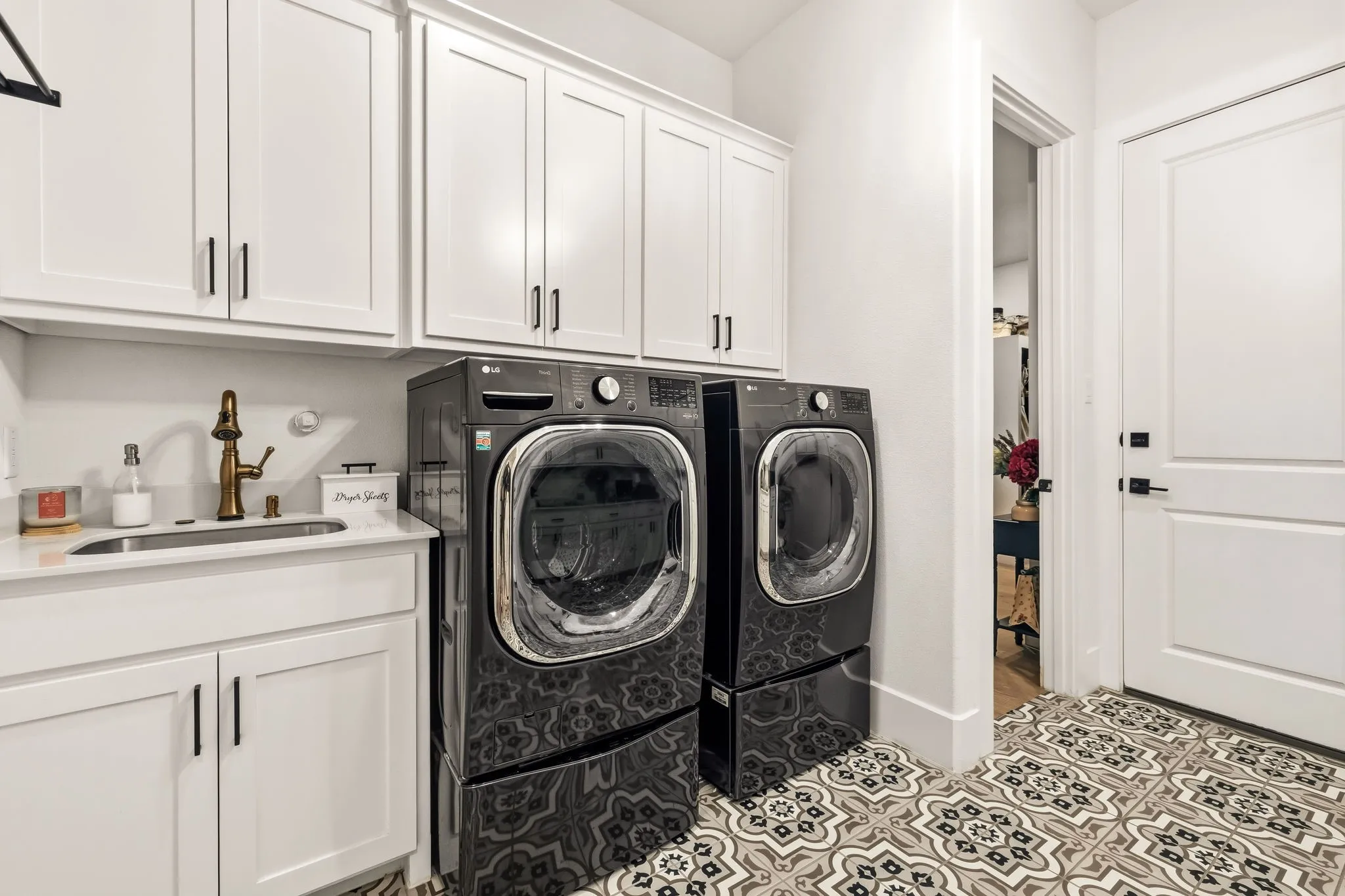 Single Family Residence For Sale in Denton County , 4650 Silver Cliff Drive, Prosper, Texas 75078, 5 Bedroom, 7 Bathroom, 4 Garage spaces, 4,760 Sqft, built in 2022, mls#21340826, Real Estate Agent in Prosper, Homes For Sale in Denton county, Homes For Sale in Prosper, Realtor in Prosper Texas, Real Estate Brokerage Independent Realty Texas, Luminita Cordes Realtor