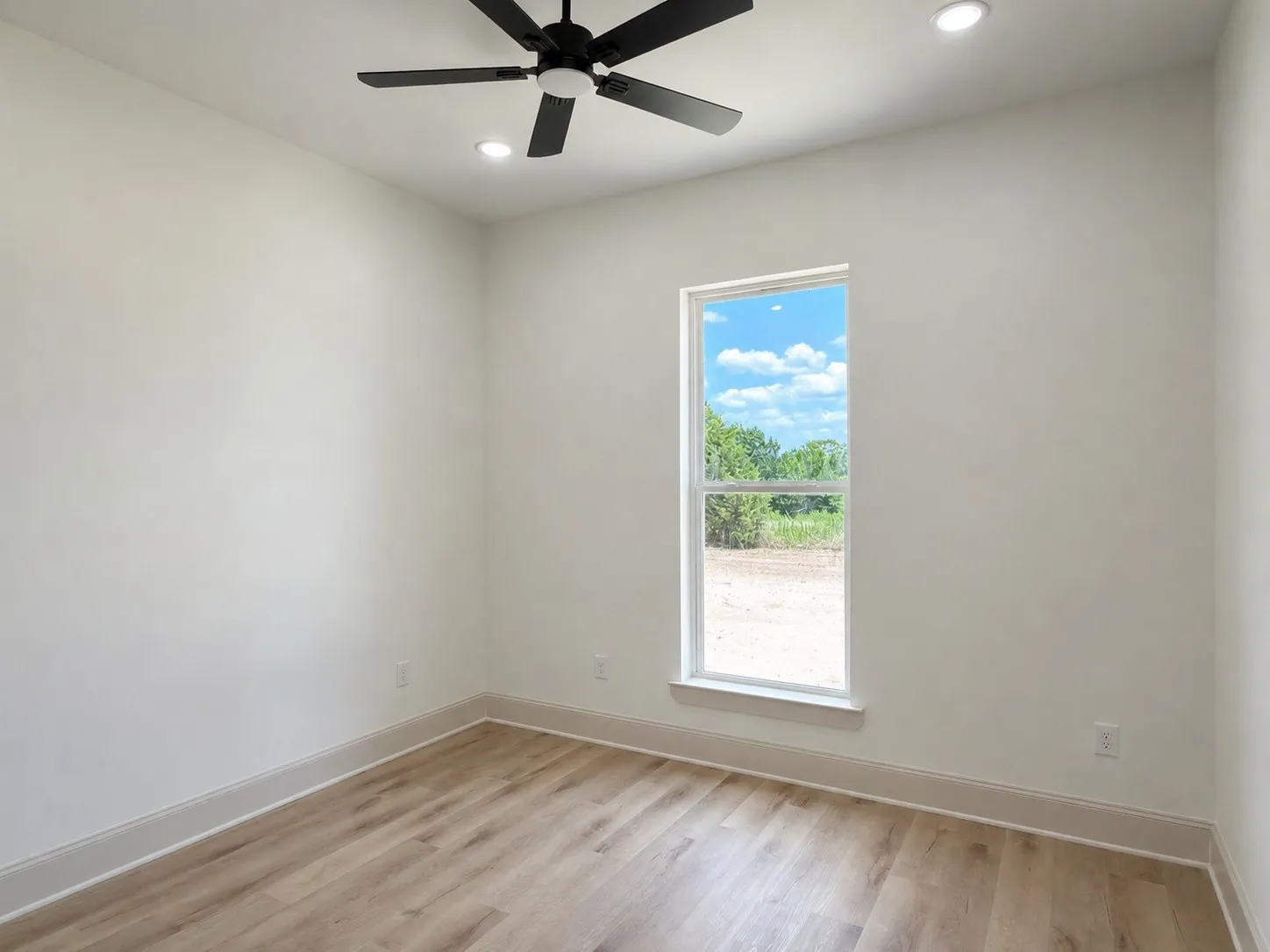 Single Family Residence For Sale in Smith County , 17038 Woodcrest Circle, Lindale, Texas 75771, 4 Bedroom, 3 Bathroom, 2 Garage spaces, 2,390 Sqft, built in 2026, mls#21345461, Real Estate Agent in Lindale, Homes For Sale in Smith county, Homes For Sale in Lindale, Realtor in Lindale Texas, Real Estate Brokerage Independent Realty Texas, Luminita Cordes Realtor