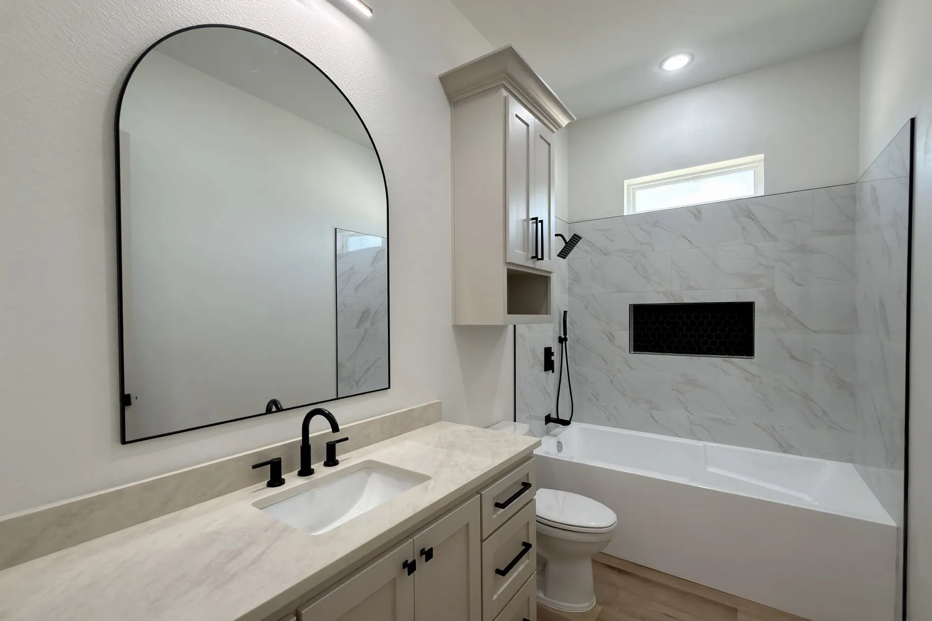 Single Family Residence For Sale in Smith County , 17038 Woodcrest Circle, Lindale, Texas 75771, 4 Bedroom, 3 Bathroom, 2 Garage spaces, 2,390 Sqft, built in 2026, mls#21345461, Real Estate Agent in Lindale, Homes For Sale in Smith county, Homes For Sale in Lindale, Realtor in Lindale Texas, Real Estate Brokerage Independent Realty Texas, Luminita Cordes Realtor