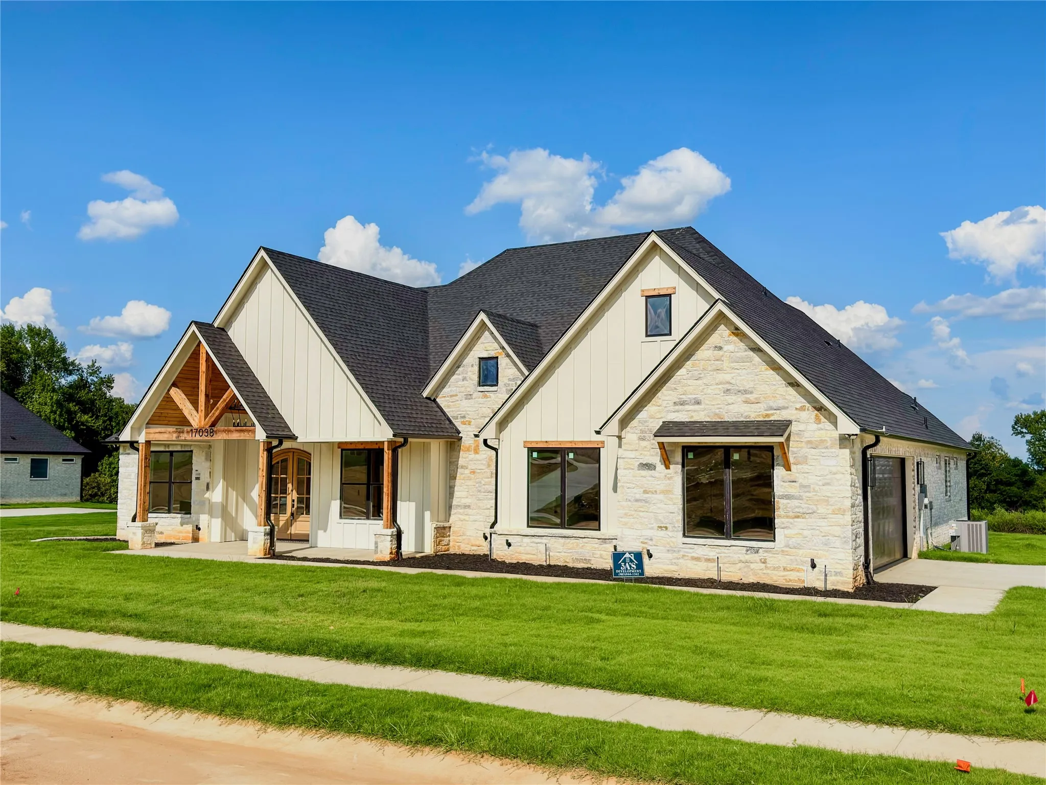 Single Family Residence For Sale in Smith County , 17038 Woodcrest Circle, Lindale, Texas 75771, 4 Bedroom, 3 Bathroom, 2 Garage spaces, 2,390 Sqft, built in 2026, mls#21345461, Real Estate Agent in Lindale, Homes For Sale in Smith county, Homes For Sale in Lindale, Realtor in Lindale Texas, Real Estate Brokerage Independent Realty Texas, Luminita Cordes Realtor