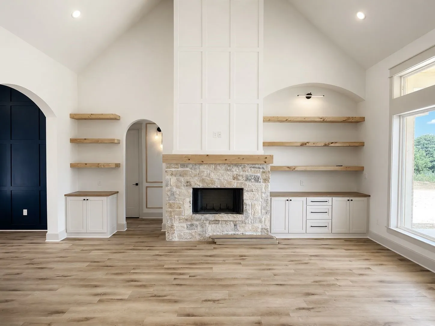 Single Family Residence For Sale in Smith County , 17038 Woodcrest Circle, Lindale, Texas 75771, 4 Bedroom, 3 Bathroom, 2 Garage spaces, 2,390 Sqft, built in 2026, mls#21345461, Real Estate Agent in Lindale, Homes For Sale in Smith county, Homes For Sale in Lindale, Realtor in Lindale Texas, Real Estate Brokerage Independent Realty Texas, Luminita Cordes Realtor