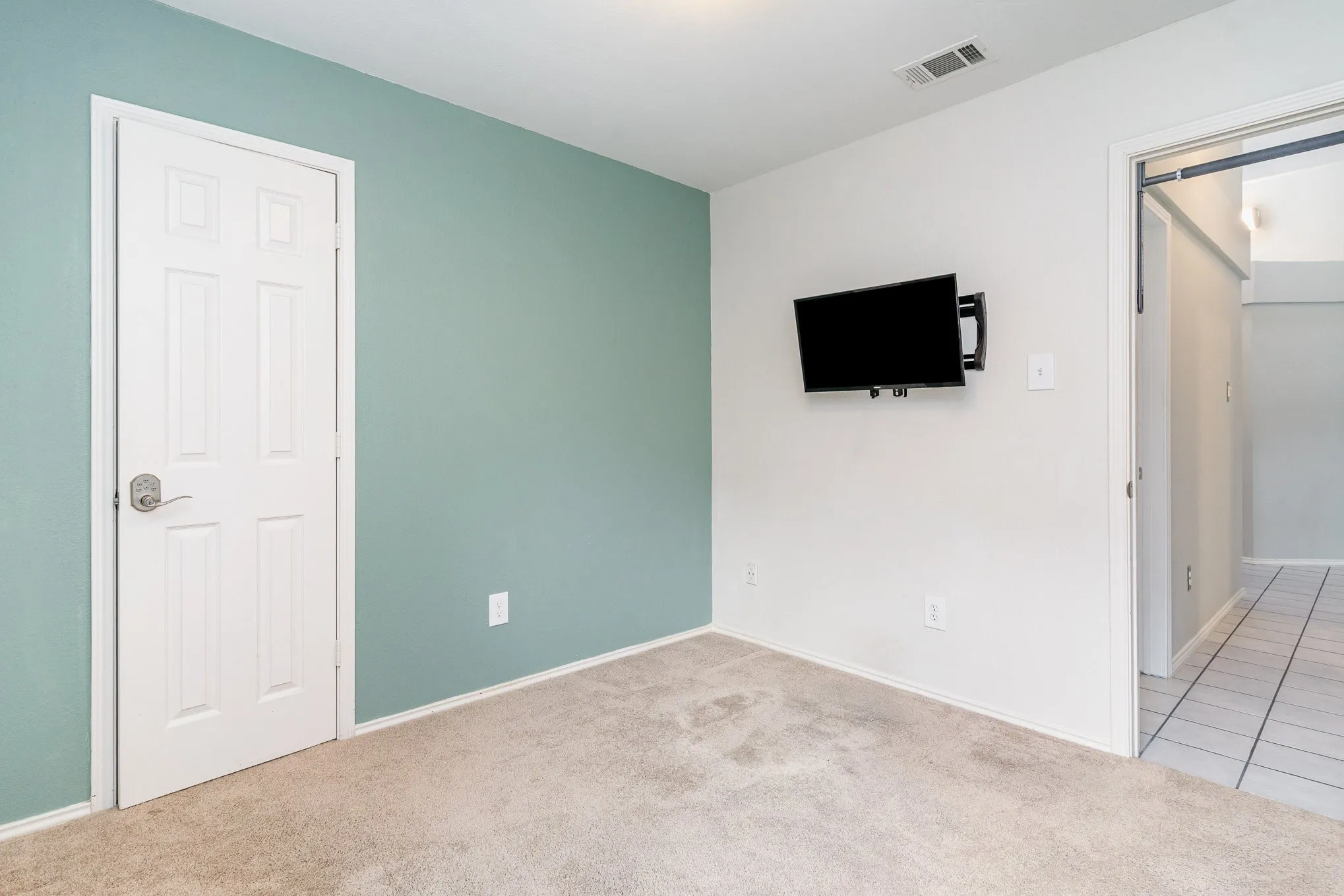Single Family Residence For Rent in Collin County , 10678 Quest Drive, Frisco, Texas 75035, 3 Bedroom, 2 Bathroom, 2 Garage spaces, 1,421 Sqft, built in 1991, mls#21340607, Real Estate Agent in Frisco, Homes For Rent in Collin county, Homes For Rent in Frisco, Realtor in Frisco Texas, Real Estate Brokerage Independent Realty Texas, Luminita Cordes Realtor