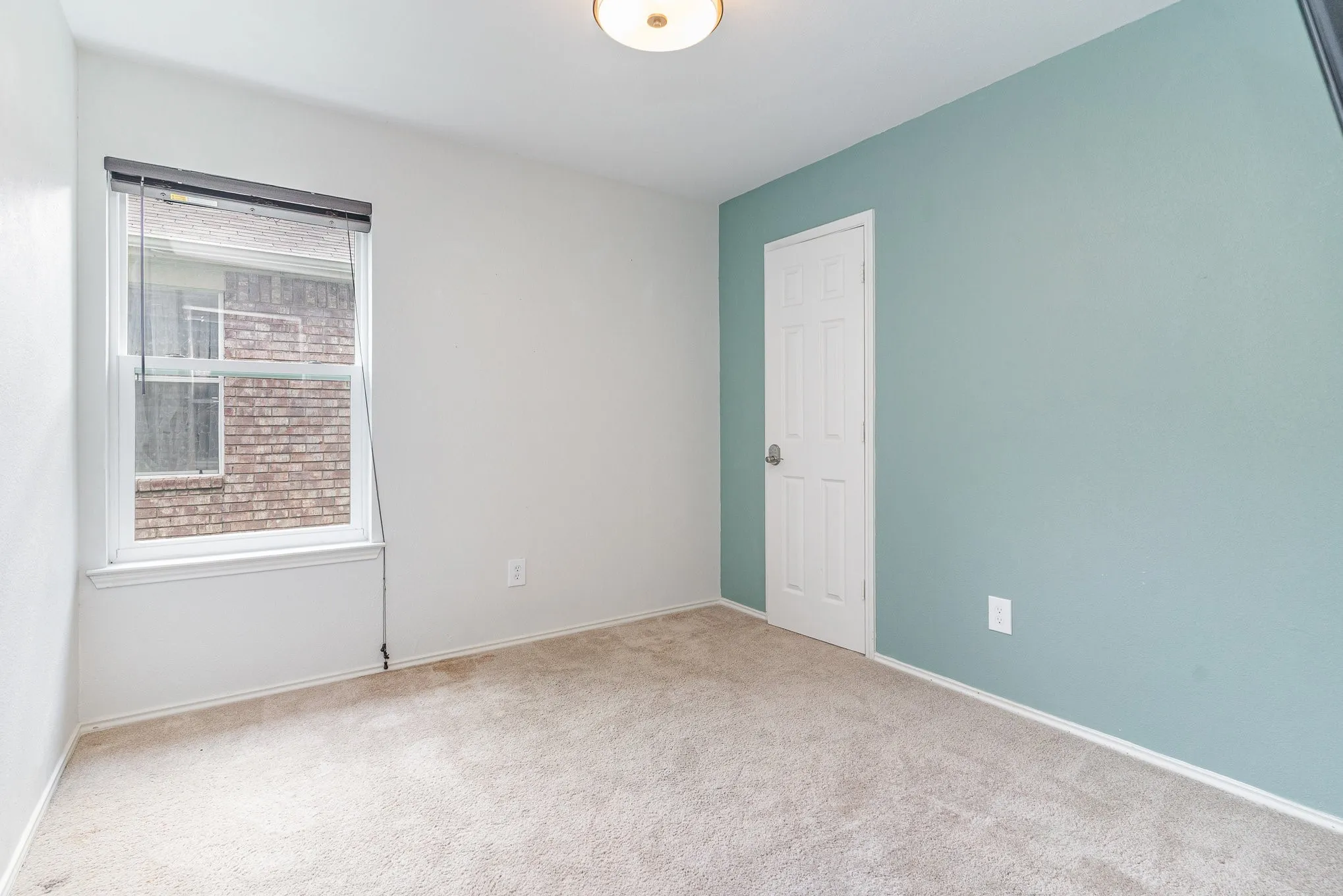 Single Family Residence For Rent in Collin County , 10678 Quest Drive, Frisco, Texas 75035, 3 Bedroom, 2 Bathroom, 2 Garage spaces, 1,421 Sqft, built in 1991, mls#21340607, Real Estate Agent in Frisco, Homes For Rent in Collin county, Homes For Rent in Frisco, Realtor in Frisco Texas, Real Estate Brokerage Independent Realty Texas, Luminita Cordes Realtor