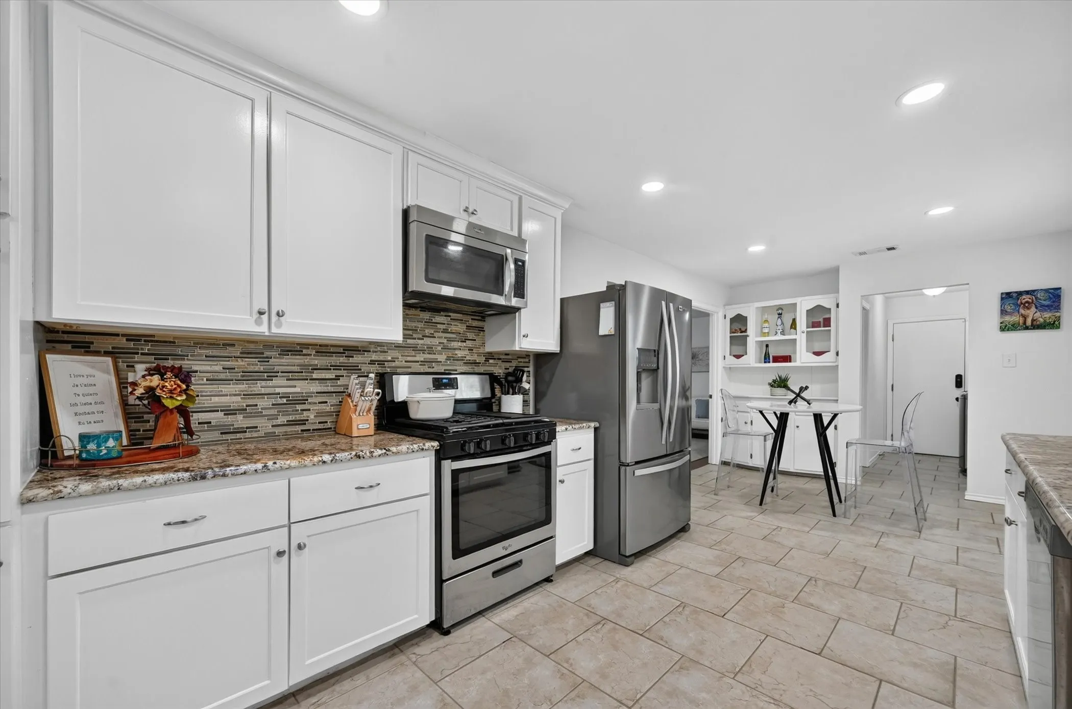 Single Family Residence For Sale in Dallas County , 5007 Blanchard Drive, Dallas, Texas 75227, 3 Bedroom, 3 Bathroom, 2 Garage spaces, 2,278 Sqft, built in 1968, mls#21344654, Real Estate Agent in Dallas, Homes For Sale in Dallas county, Homes For Sale in Dallas, Realtor in Dallas Texas, Real Estate Brokerage Independent Realty Texas, Luminita Cordes Realtor