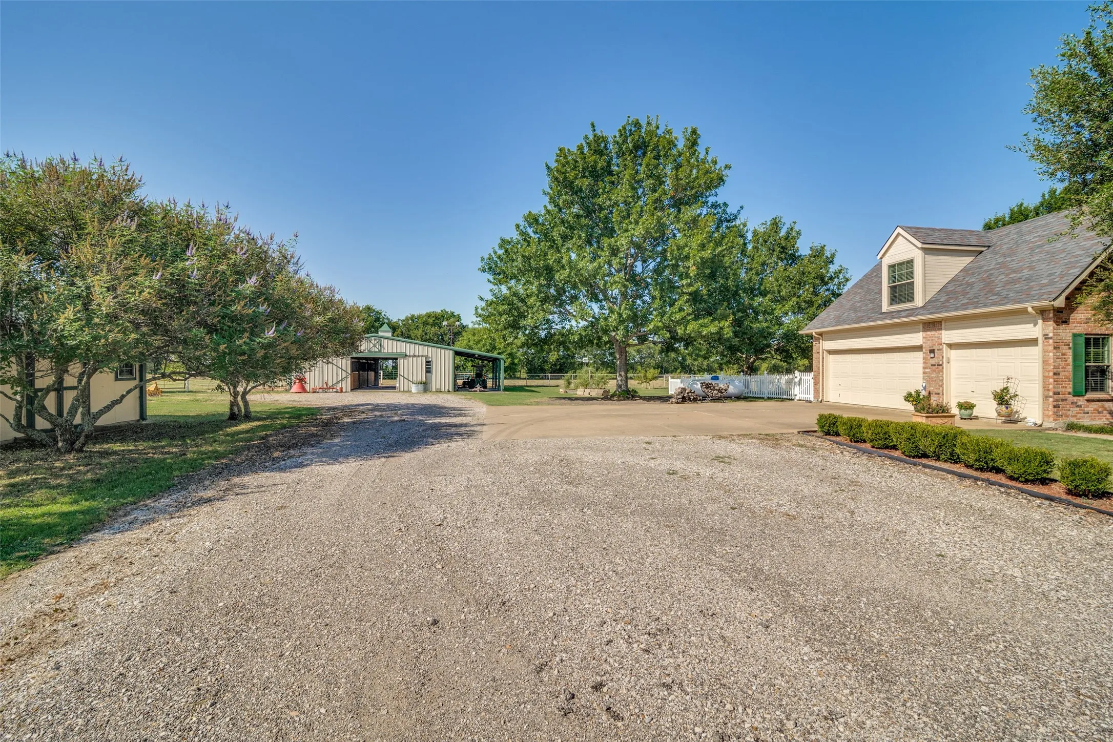 Extra long driveway can accommodate a lot of cars.