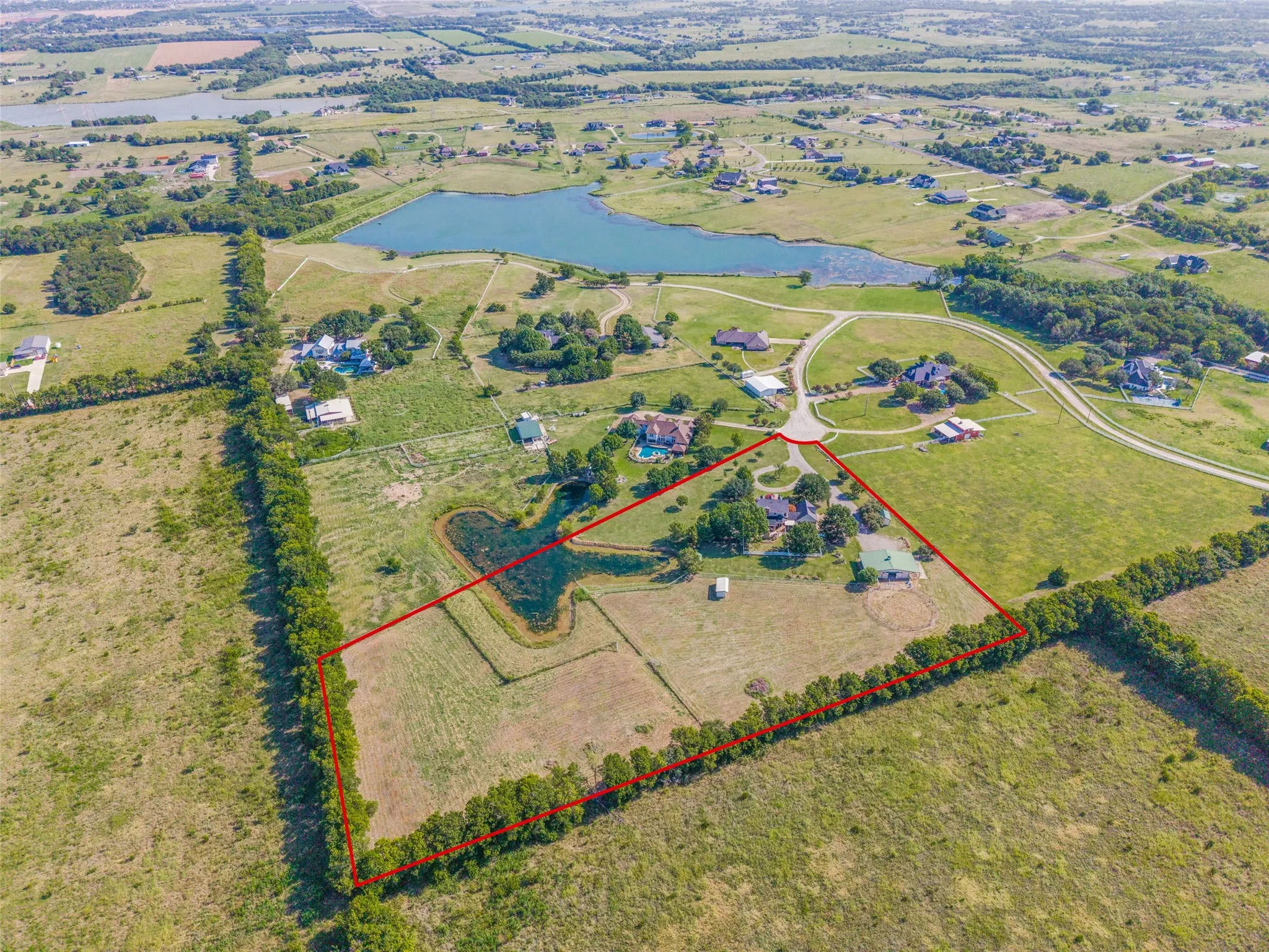 Single Family Residence For Sale in Rockwall County , 2412 Coyote Run Road, Fate, Texas 75087, 5 Bedroom, 4 Bathroom, 3 Garage spaces, 3,568 Sqft, built in 1996, Price $1,200,000, mls#21340202, Real Estate Agent in Fate, Homes For Sale in Rockwall county, Homes For Sale in Fate, Realtor in Fate Texas, Real Estate Brokerage Independent Realty Texas, Luminita Cordes Realtor