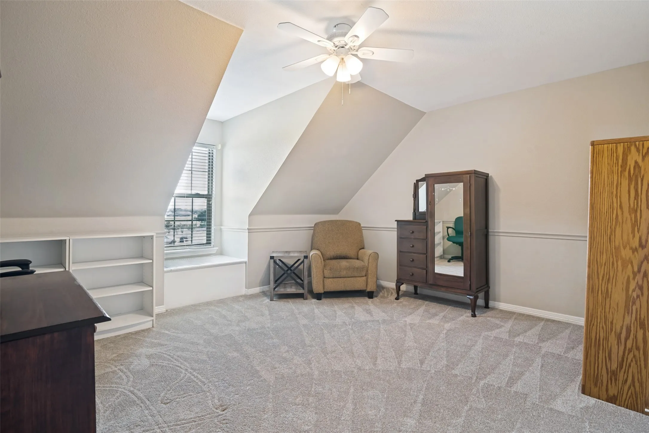 Fourth upstairs bedroom.