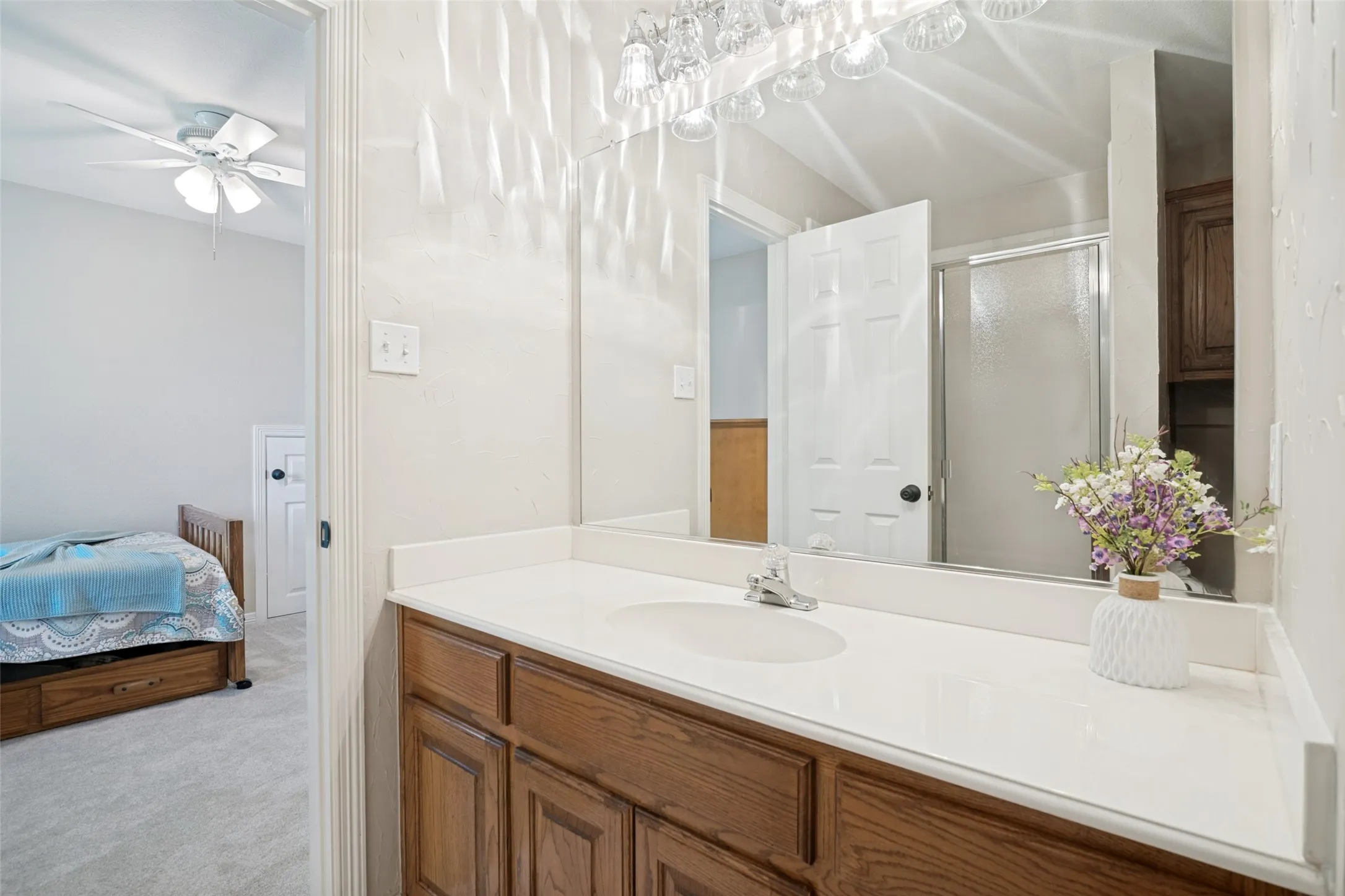Ensuite bathroom for second bedroom.