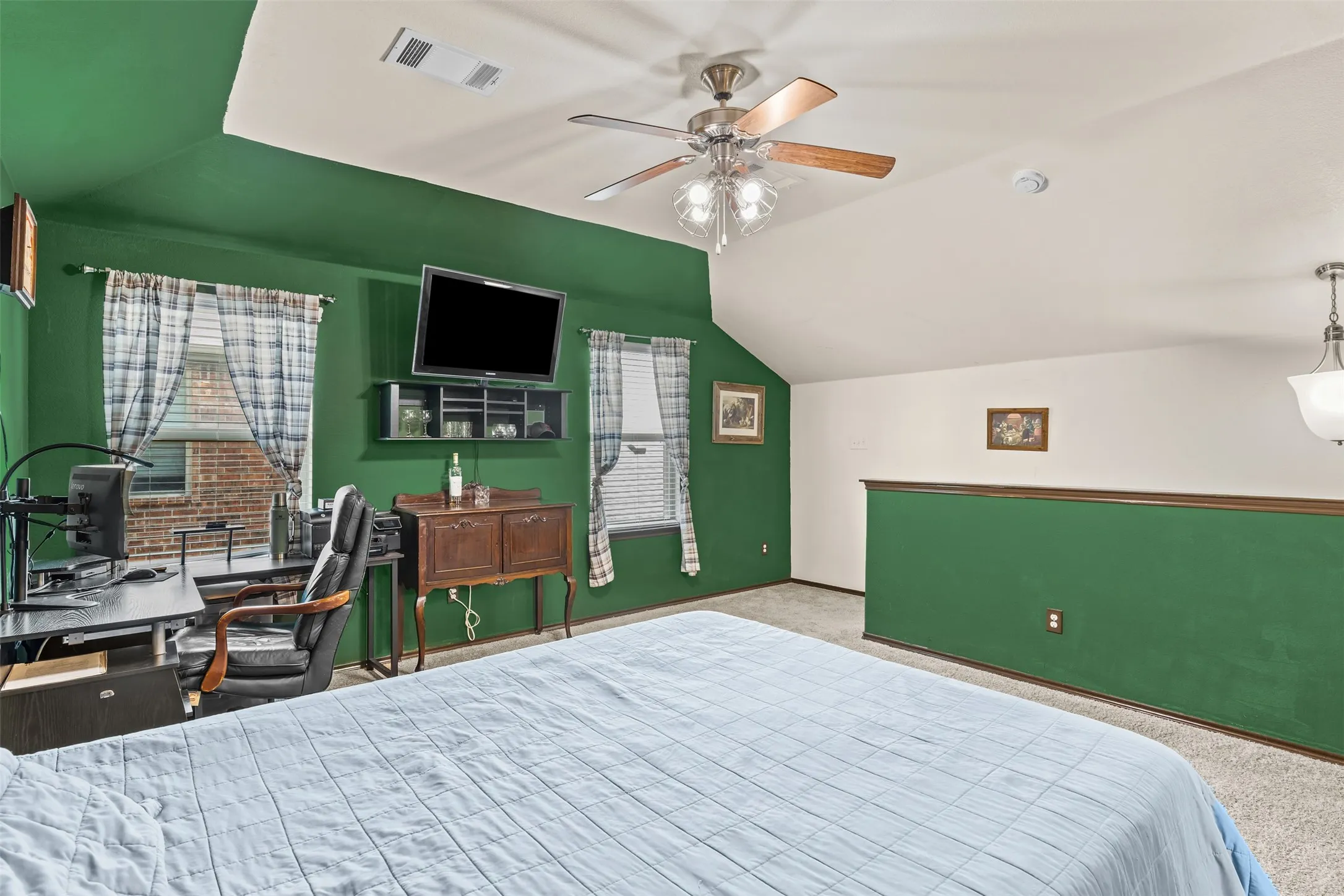 Upstairs 4th bedroom with full bath