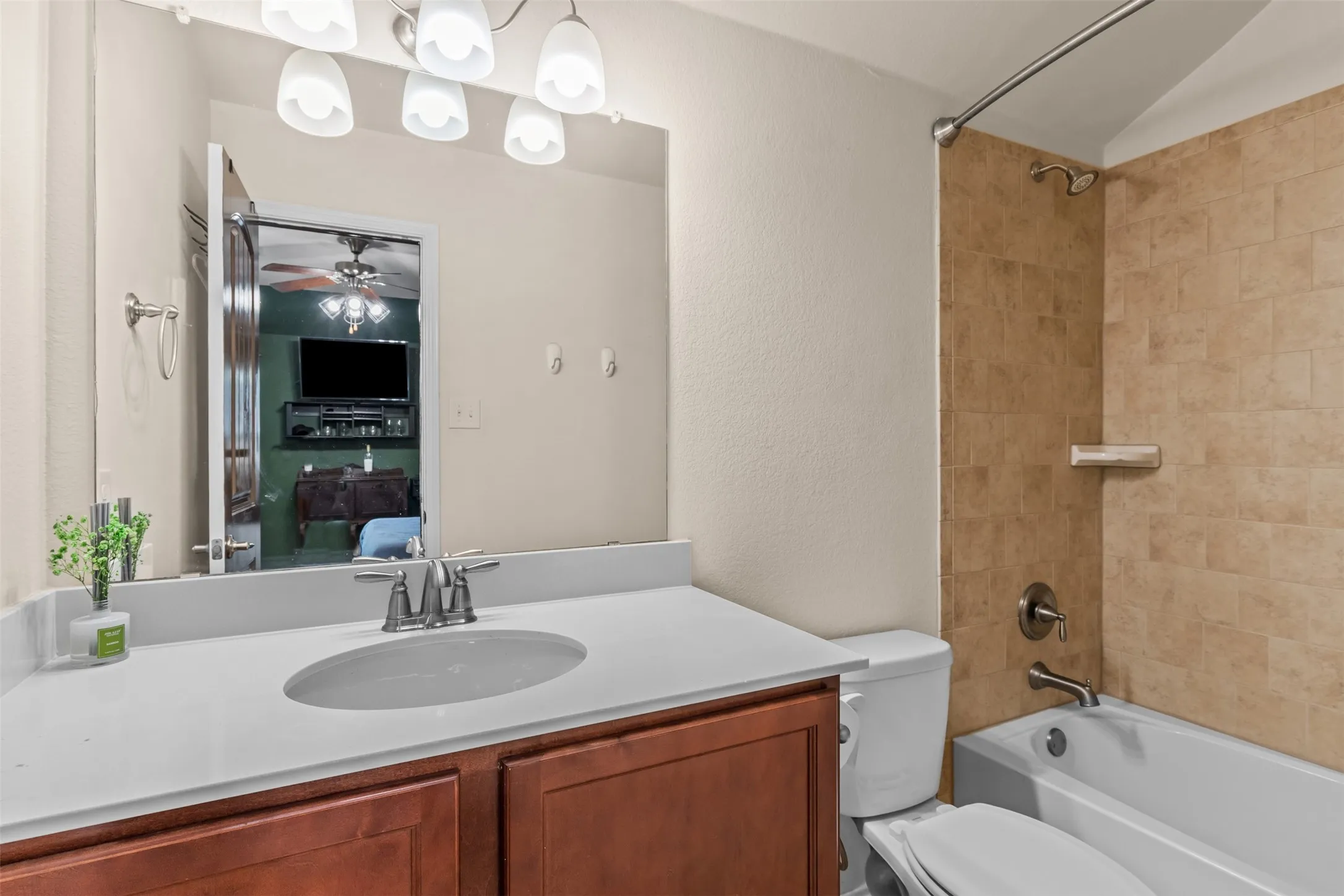 Full bath upstairs with tub/shower combo