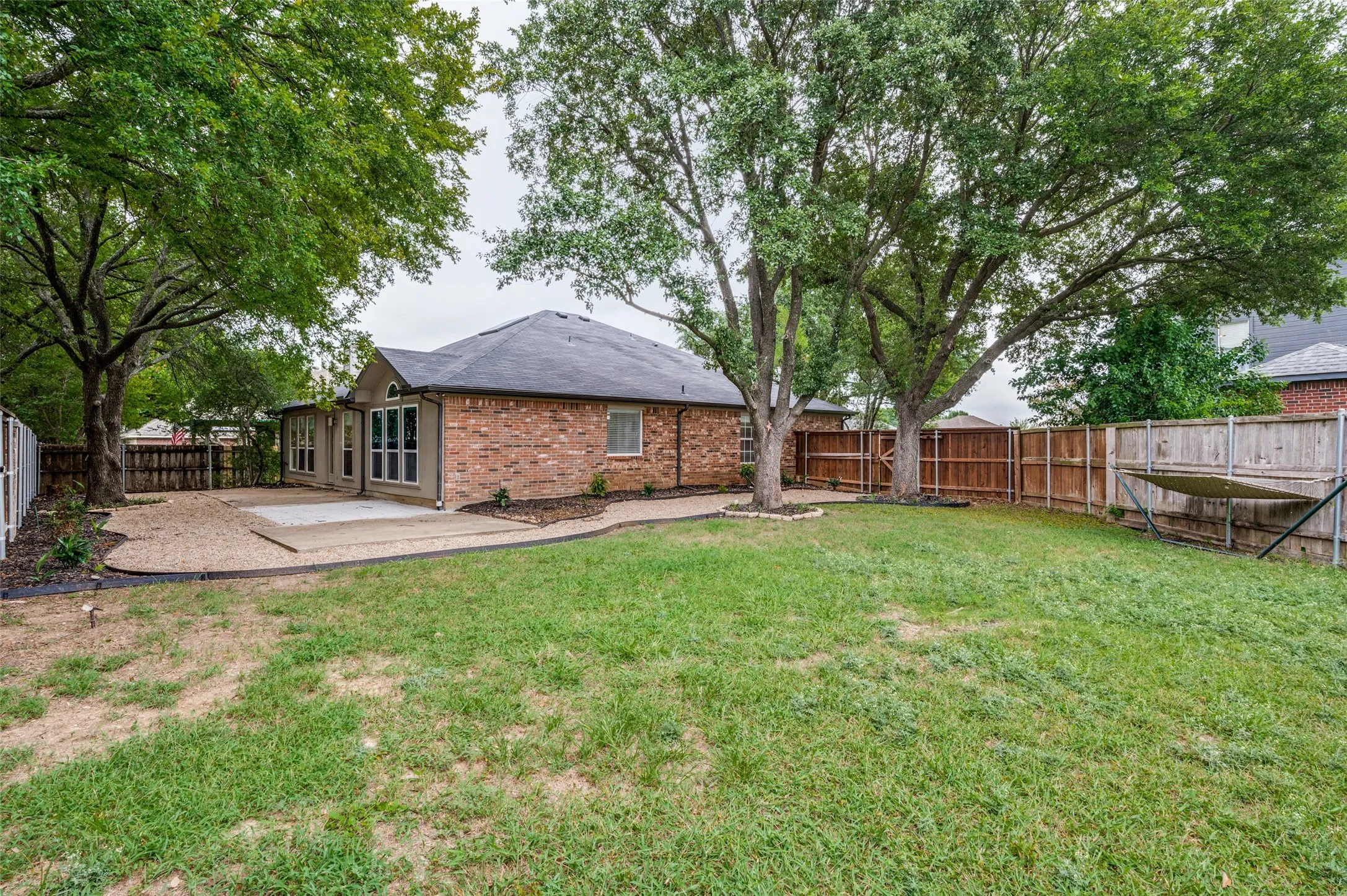 Single Family Residence For Sale in Collin County , 1514 Sandy Ridge, Mc Kinney, Texas 75069, 3 Bedroom, 2 Bathroom, 2 Garage spaces, 1,820 Sqft, built in 1994, mls#21340766, Real Estate Agent in Mc Kinney, Homes For Sale in Collin county, Homes For Sale in Mc Kinney, Realtor in Mc Kinney Texas, Real Estate Brokerage Independent Realty Texas, Luminita Cordes Realtor