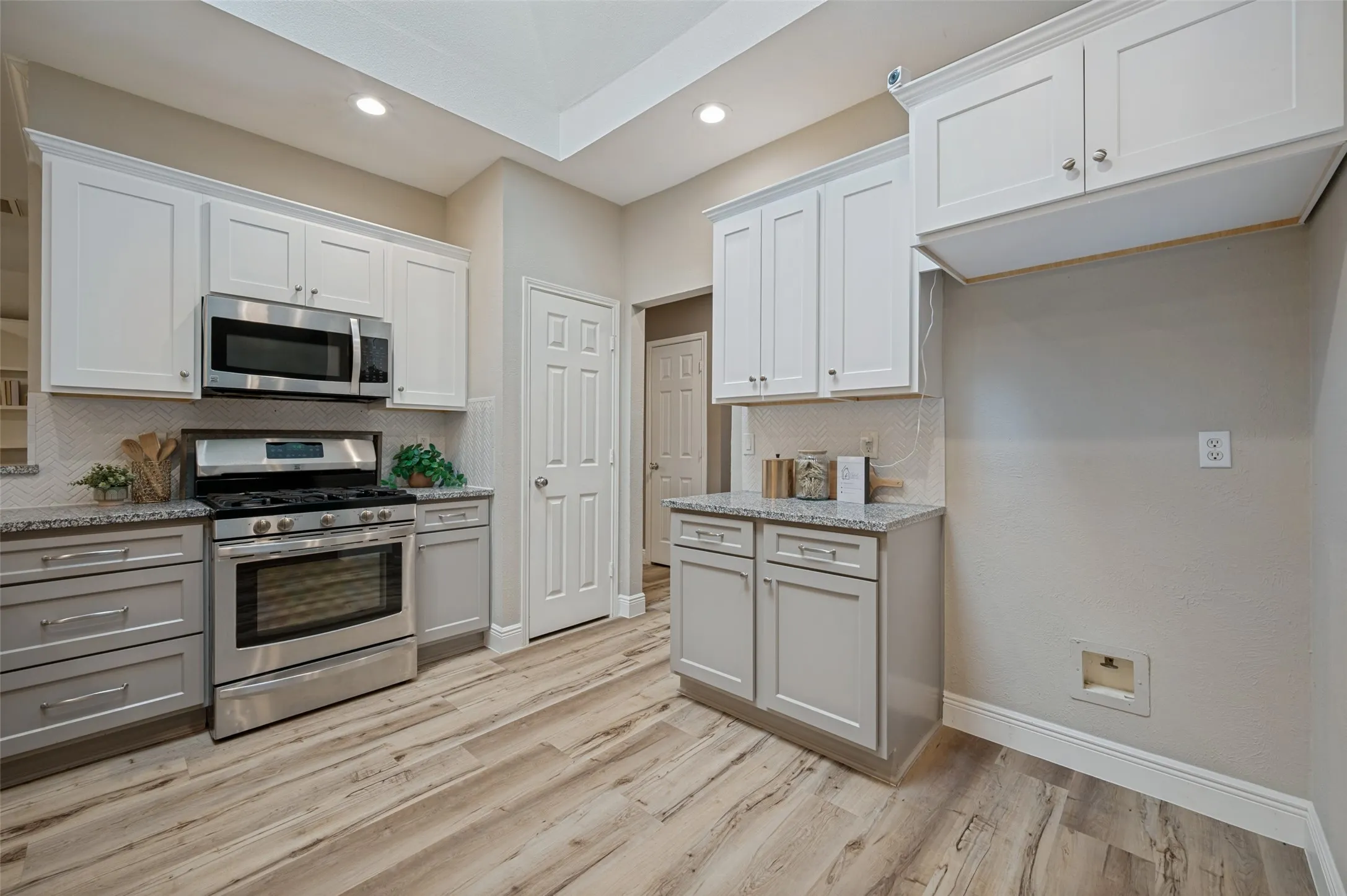 Single Family Residence For Sale in Collin County , 1514 Sandy Ridge, Mc Kinney, Texas 75069, 3 Bedroom, 2 Bathroom, 2 Garage spaces, 1,820 Sqft, built in 1994, mls#21340766, Real Estate Agent in Mc Kinney, Homes For Sale in Collin county, Homes For Sale in Mc Kinney, Realtor in Mc Kinney Texas, Real Estate Brokerage Independent Realty Texas, Luminita Cordes Realtor