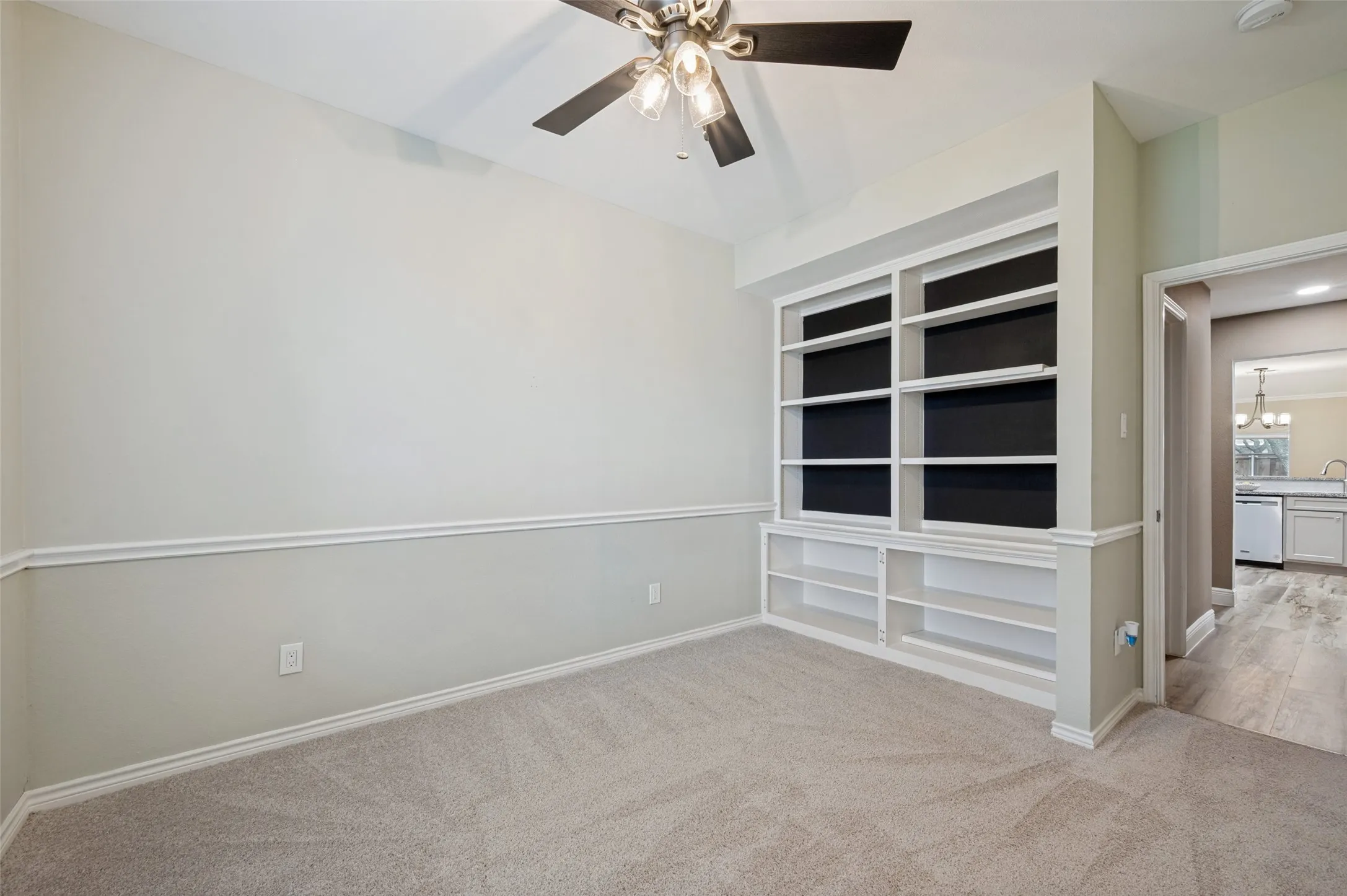 Single Family Residence For Sale in Collin County , 1514 Sandy Ridge, Mc Kinney, Texas 75069, 3 Bedroom, 2 Bathroom, 2 Garage spaces, 1,820 Sqft, built in 1994, mls#21340766, Real Estate Agent in Mc Kinney, Homes For Sale in Collin county, Homes For Sale in Mc Kinney, Realtor in Mc Kinney Texas, Real Estate Brokerage Independent Realty Texas, Luminita Cordes Realtor