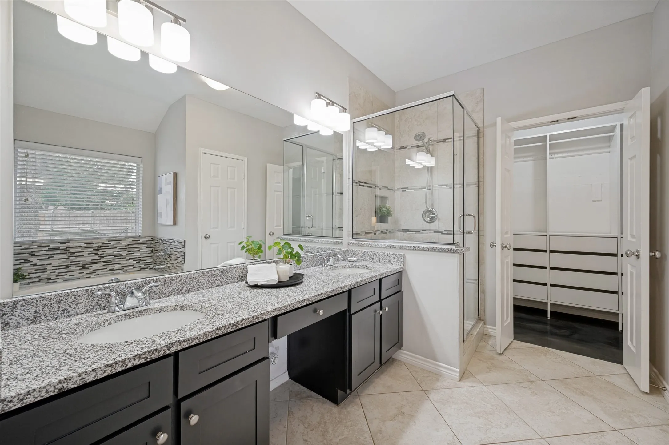 Single Family Residence For Sale in Collin County , 1514 Sandy Ridge, Mc Kinney, Texas 75069, 3 Bedroom, 2 Bathroom, 2 Garage spaces, 1,820 Sqft, built in 1994, mls#21340766, Real Estate Agent in Mc Kinney, Homes For Sale in Collin county, Homes For Sale in Mc Kinney, Realtor in Mc Kinney Texas, Real Estate Brokerage Independent Realty Texas, Luminita Cordes Realtor