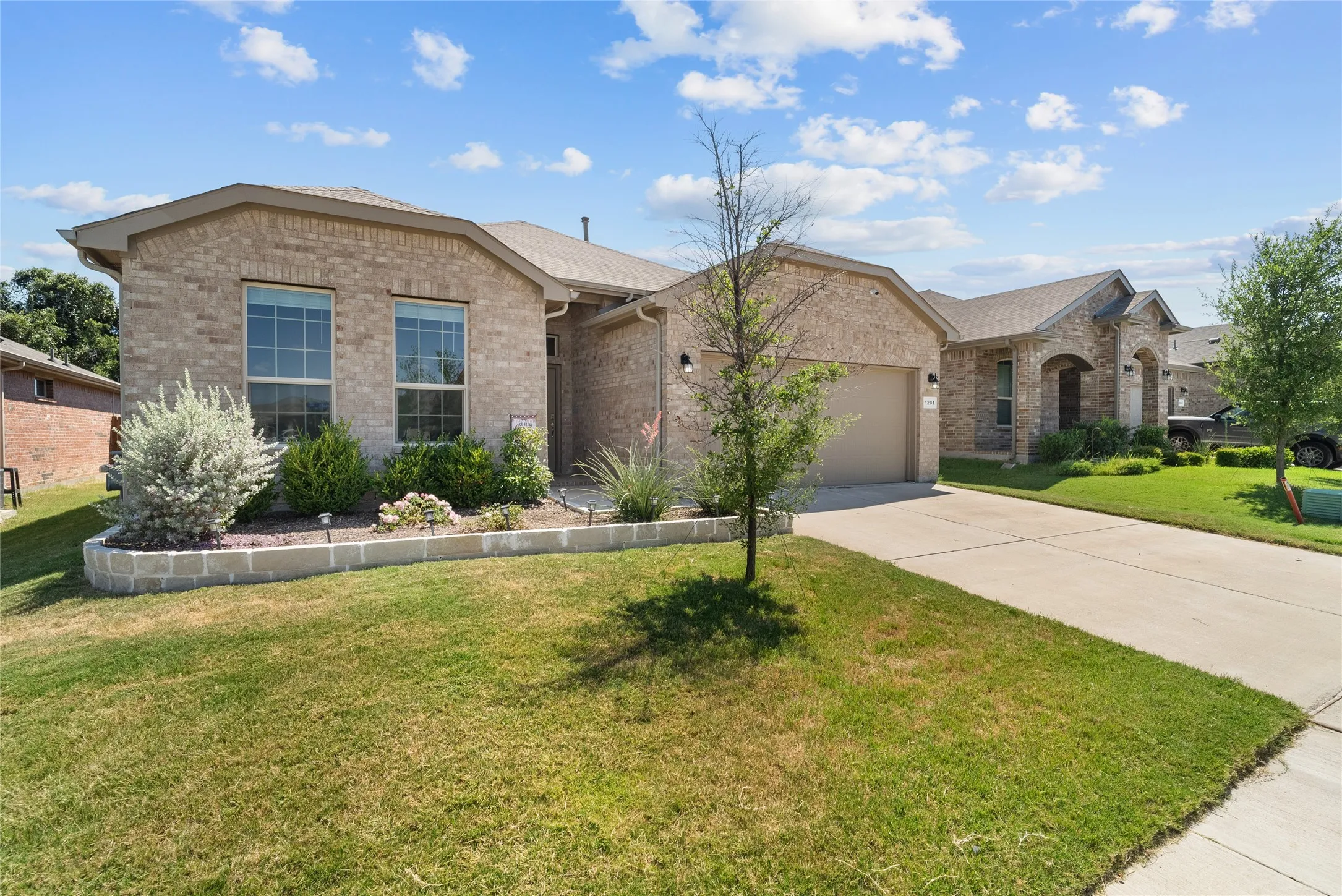 Single Family Residence For Sale in Parker County , 1201 Presidio Lane, Weatherford, Texas 76087, 4 Bedroom, 2 Bathroom, 2 Garage spaces, 2,138 Sqft, built in 2021, mls#21337467, Real Estate Agent in Weatherford, Homes For Sale in Parker county, Homes For Sale in Weatherford, Realtor in Weatherford Texas, Real Estate Brokerage Independent Realty Texas, Luminita Cordes Realtor