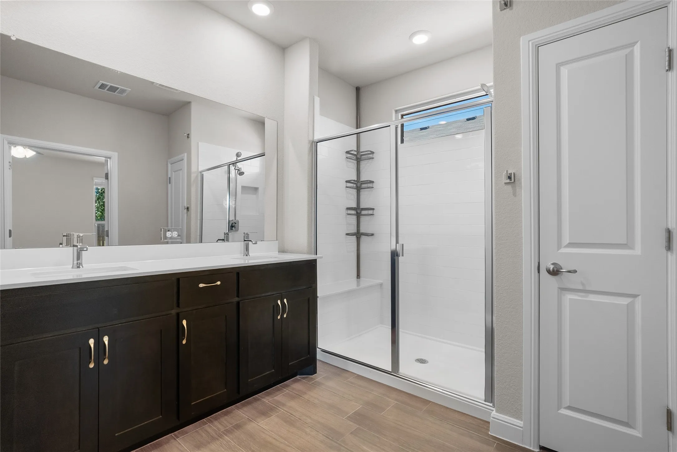 Single Family Residence For Sale in Parker County , 1201 Presidio Lane, Weatherford, Texas 76087, 4 Bedroom, 2 Bathroom, 2 Garage spaces, 2,138 Sqft, built in 2021, mls#21337467, Real Estate Agent in Weatherford, Homes For Sale in Parker county, Homes For Sale in Weatherford, Realtor in Weatherford Texas, Real Estate Brokerage Independent Realty Texas, Luminita Cordes Realtor