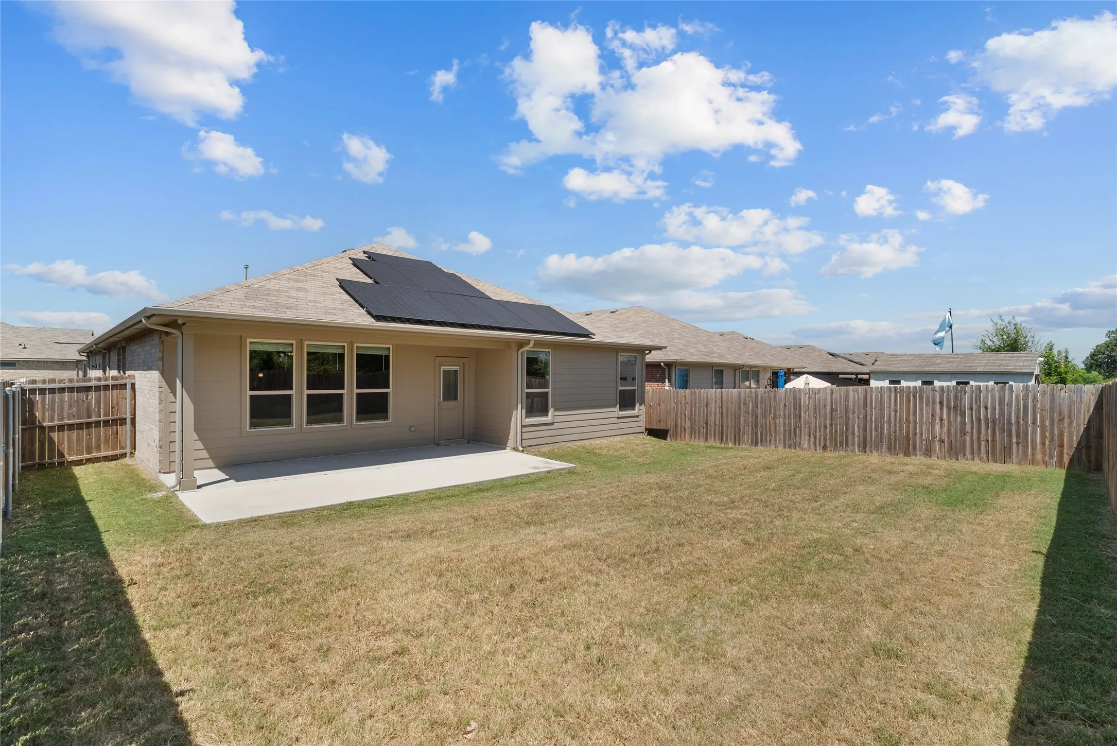 Single Family Residence For Sale in Parker County , 1201 Presidio Lane, Weatherford, Texas 76087, 4 Bedroom, 2 Bathroom, 2 Garage spaces, 2,138 Sqft, built in 2021, mls#21337467, Real Estate Agent in Weatherford, Homes For Sale in Parker county, Homes For Sale in Weatherford, Realtor in Weatherford Texas, Real Estate Brokerage Independent Realty Texas, Luminita Cordes Realtor