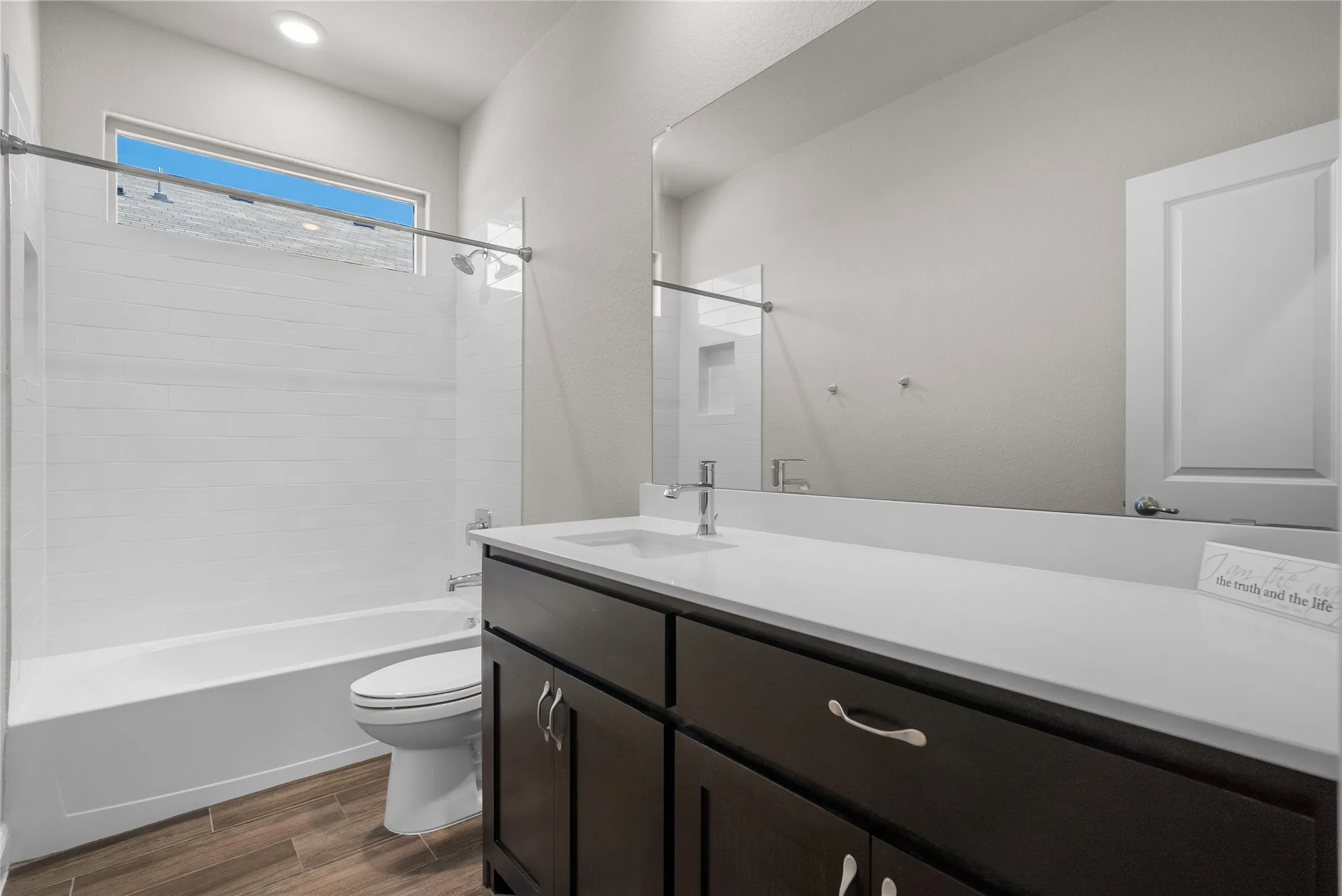 Single Family Residence For Sale in Parker County , 1201 Presidio Lane, Weatherford, Texas 76087, 4 Bedroom, 2 Bathroom, 2 Garage spaces, 2,138 Sqft, built in 2021, mls#21337467, Real Estate Agent in Weatherford, Homes For Sale in Parker county, Homes For Sale in Weatherford, Realtor in Weatherford Texas, Real Estate Brokerage Independent Realty Texas, Luminita Cordes Realtor