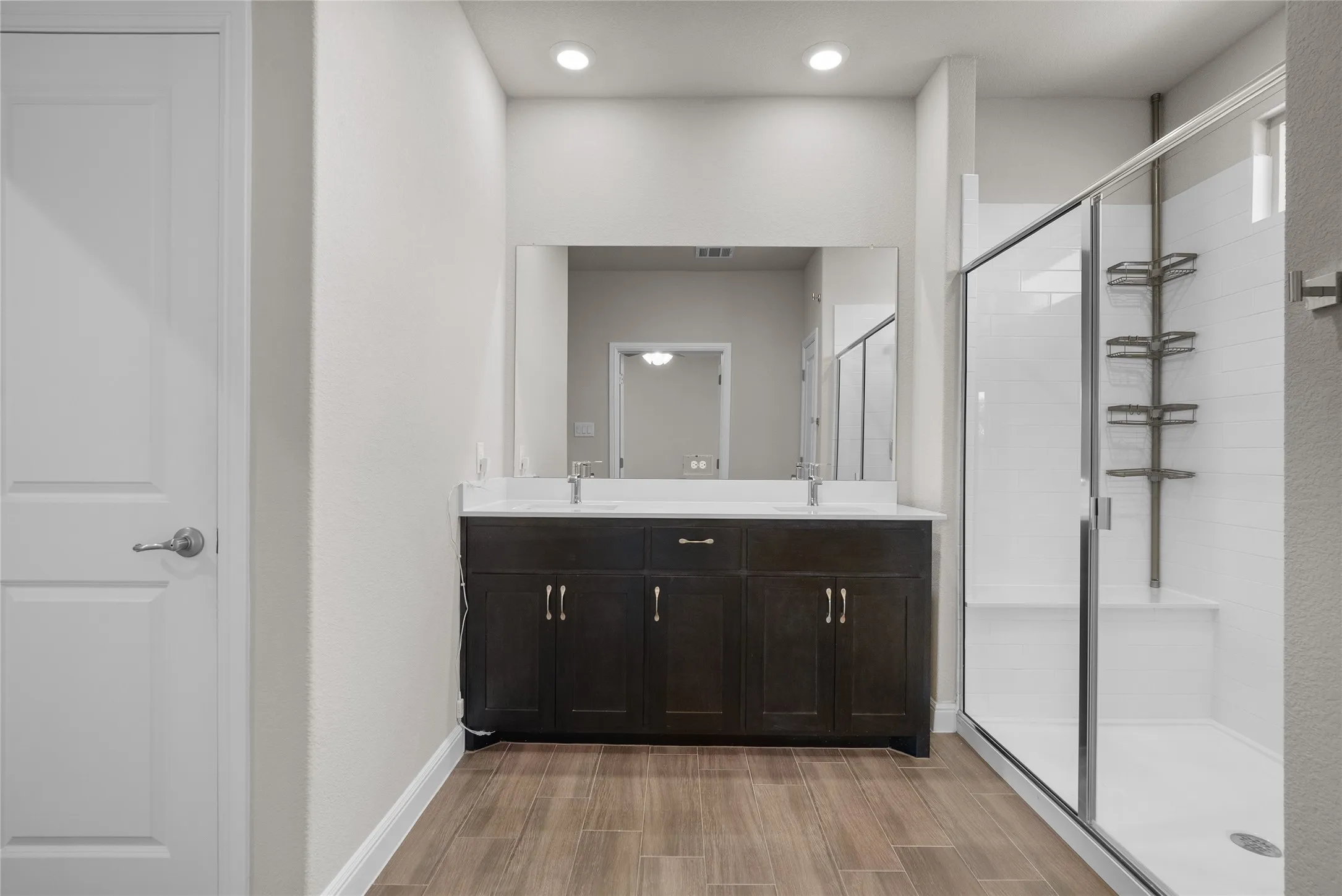 Single Family Residence For Sale in Parker County , 1201 Presidio Lane, Weatherford, Texas 76087, 4 Bedroom, 2 Bathroom, 2 Garage spaces, 2,138 Sqft, built in 2021, mls#21337467, Real Estate Agent in Weatherford, Homes For Sale in Parker county, Homes For Sale in Weatherford, Realtor in Weatherford Texas, Real Estate Brokerage Independent Realty Texas, Luminita Cordes Realtor