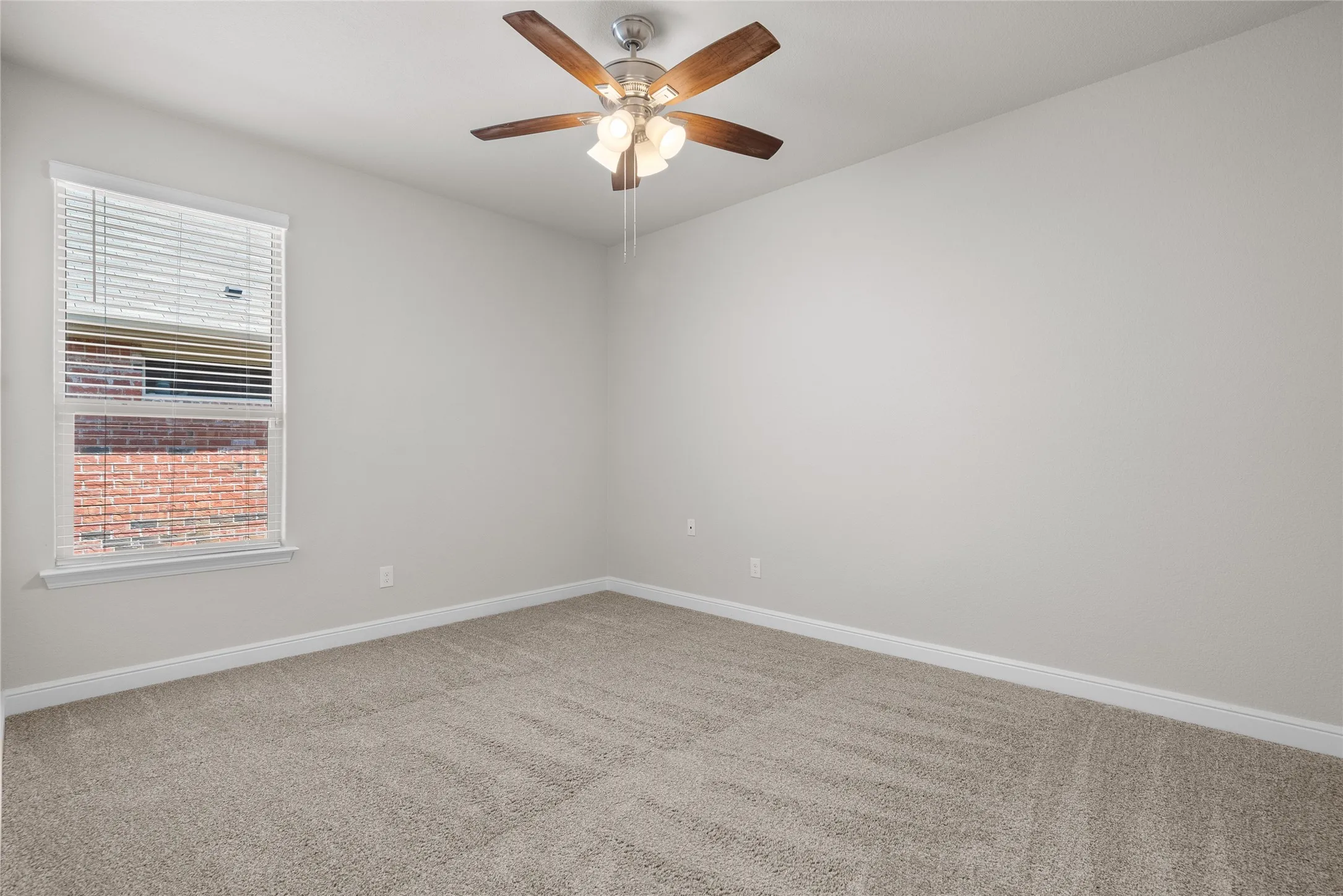 Single Family Residence For Sale in Parker County , 1201 Presidio Lane, Weatherford, Texas 76087, 4 Bedroom, 2 Bathroom, 2 Garage spaces, 2,138 Sqft, built in 2021, mls#21337467, Real Estate Agent in Weatherford, Homes For Sale in Parker county, Homes For Sale in Weatherford, Realtor in Weatherford Texas, Real Estate Brokerage Independent Realty Texas, Luminita Cordes Realtor
