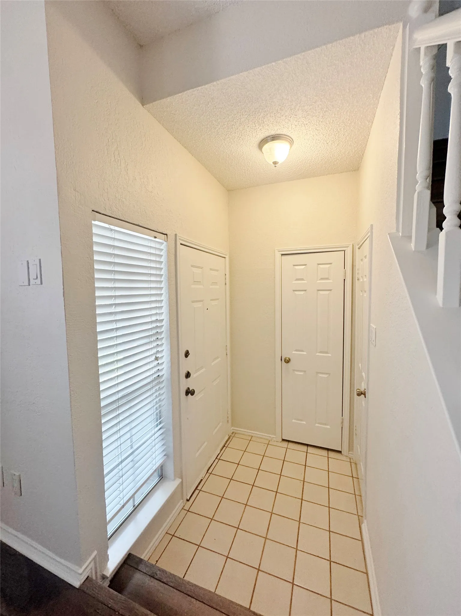 Condominium For Rent in Collin County , 4050 Frankford Road 102, Dallas, Texas 75287, 2 Bedroom, 3 Bathroom, 2 Garage spaces, 1,425 Sqft, built in 1982, mls#21345484, Real Estate Agent in Dallas, Homes For Rent in Collin county, Homes For Rent in Dallas, Realtor in Dallas Texas, Real Estate Brokerage Independent Realty Texas, Luminita Cordes Realtor