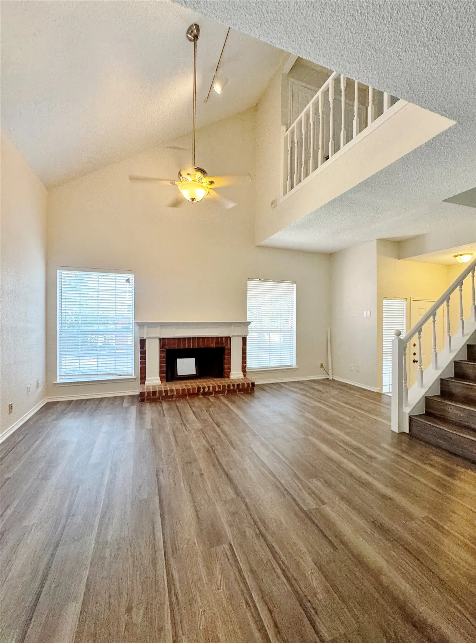 Condominium For Rent in Collin County , 4050 Frankford Road 102, Dallas, Texas 75287, 2 Bedroom, 3 Bathroom, 2 Garage spaces, 1,425 Sqft, built in 1982, mls#21345484, Real Estate Agent in Dallas, Homes For Rent in Collin county, Homes For Rent in Dallas, Realtor in Dallas Texas, Real Estate Brokerage Independent Realty Texas, Luminita Cordes Realtor