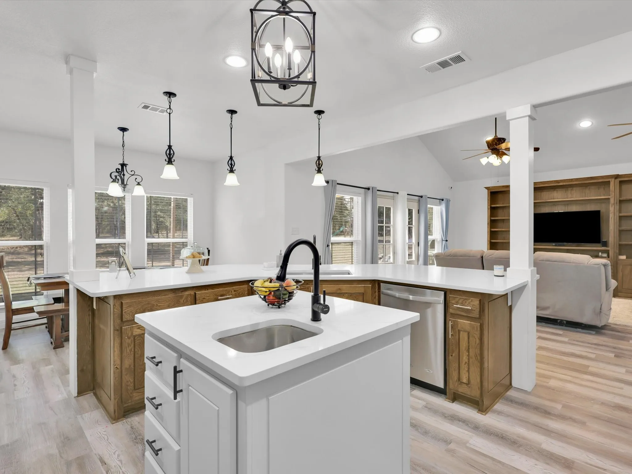 Single Family Residence For Sale in Parker County , 1255 Greg Street, Azle, Texas 76020, 4 Bedroom, 3 Bathroom, 2 Garage spaces, 3,250 Sqft, built in 2014, mls#21343166, Real Estate Agent in Azle, Homes For Sale in Parker county, Homes For Sale in Azle, Realtor in Azle Texas, Real Estate Brokerage Independent Realty Texas, Luminita Cordes Realtor