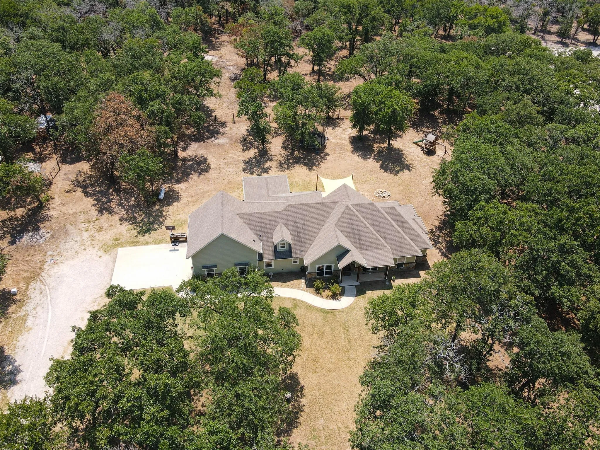 Single Family Residence For Sale in Parker County , 1255 Greg Street, Azle, Texas 76020, 4 Bedroom, 3 Bathroom, 2 Garage spaces, 3,250 Sqft, built in 2014, mls#21343166, Real Estate Agent in Azle, Homes For Sale in Parker county, Homes For Sale in Azle, Realtor in Azle Texas, Real Estate Brokerage Independent Realty Texas, Luminita Cordes Realtor