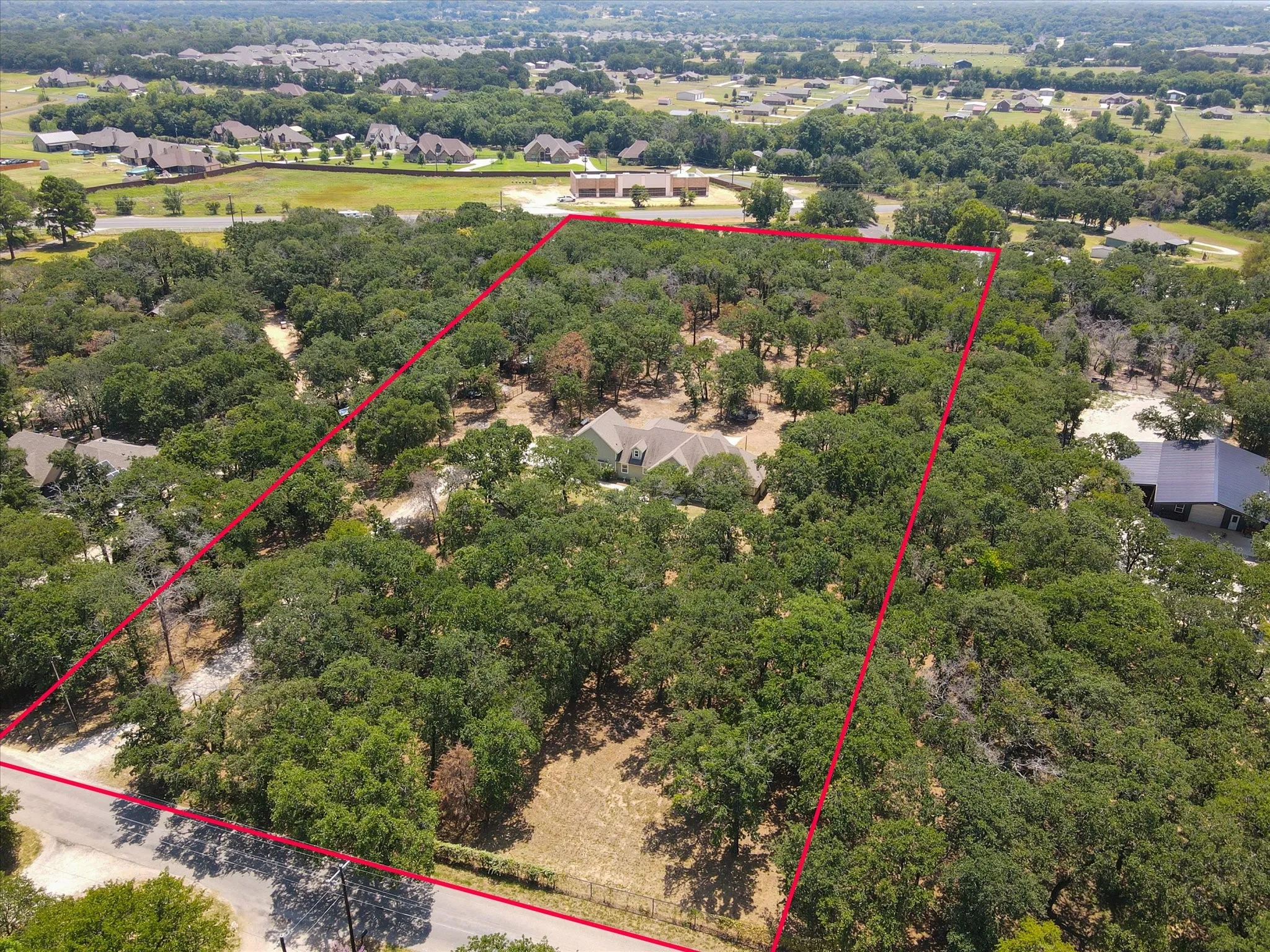 Single Family Residence For Sale in Parker County , 1255 Greg Street, Azle, Texas 76020, 4 Bedroom, 3 Bathroom, 2 Garage spaces, 3,250 Sqft, built in 2014, mls#21343166, Real Estate Agent in Azle, Homes For Sale in Parker county, Homes For Sale in Azle, Realtor in Azle Texas, Real Estate Brokerage Independent Realty Texas, Luminita Cordes Realtor