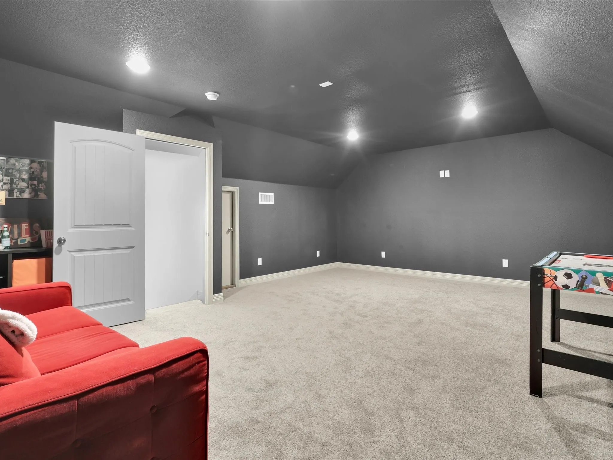 Single Family Residence For Sale in Parker County , 1255 Greg Street, Azle, Texas 76020, 4 Bedroom, 3 Bathroom, 2 Garage spaces, 3,250 Sqft, built in 2014, mls#21343166, Real Estate Agent in Azle, Homes For Sale in Parker county, Homes For Sale in Azle, Realtor in Azle Texas, Real Estate Brokerage Independent Realty Texas, Luminita Cordes Realtor