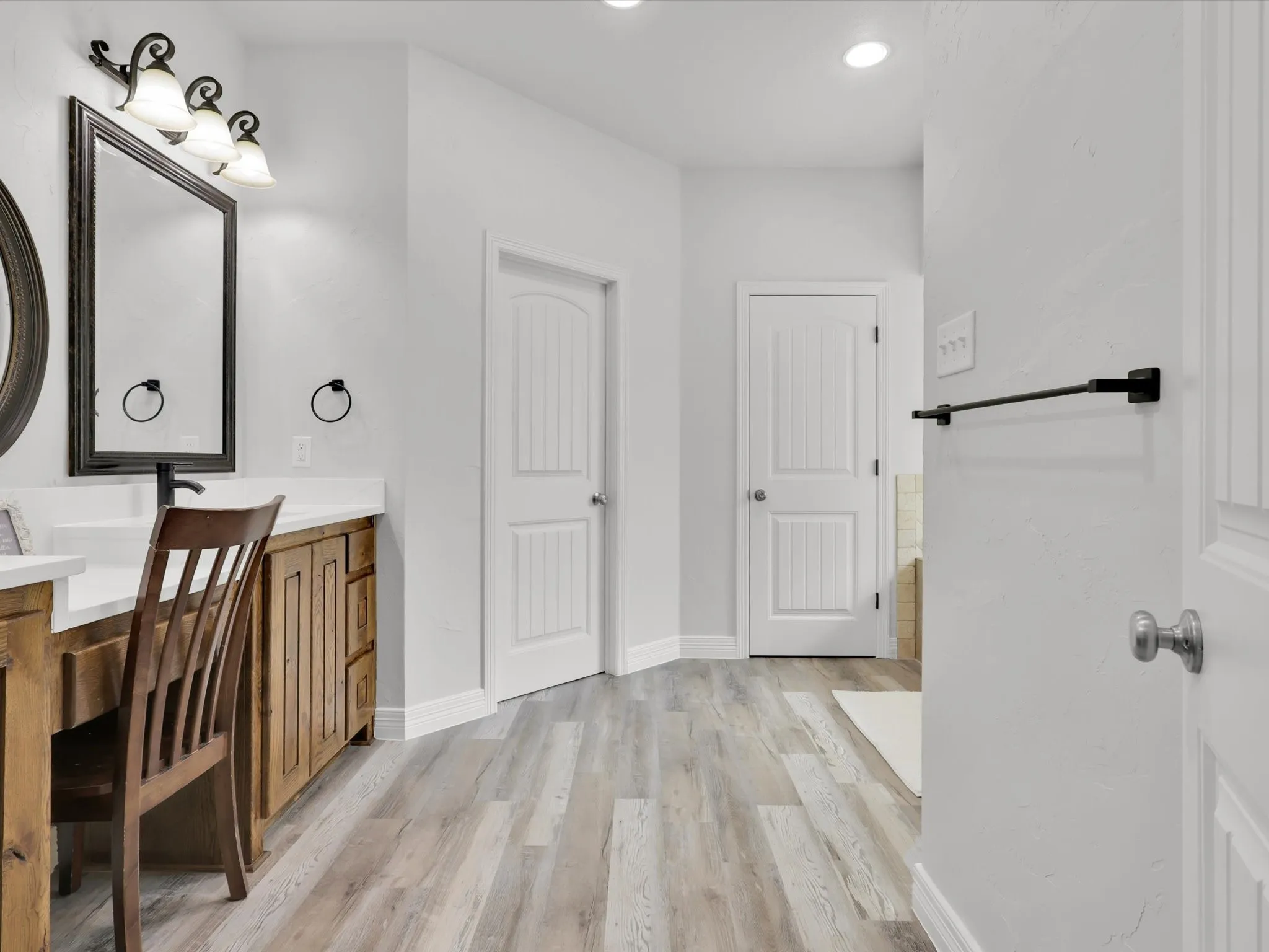 Single Family Residence For Sale in Parker County , 1255 Greg Street, Azle, Texas 76020, 4 Bedroom, 3 Bathroom, 2 Garage spaces, 3,250 Sqft, built in 2014, mls#21343166, Real Estate Agent in Azle, Homes For Sale in Parker county, Homes For Sale in Azle, Realtor in Azle Texas, Real Estate Brokerage Independent Realty Texas, Luminita Cordes Realtor