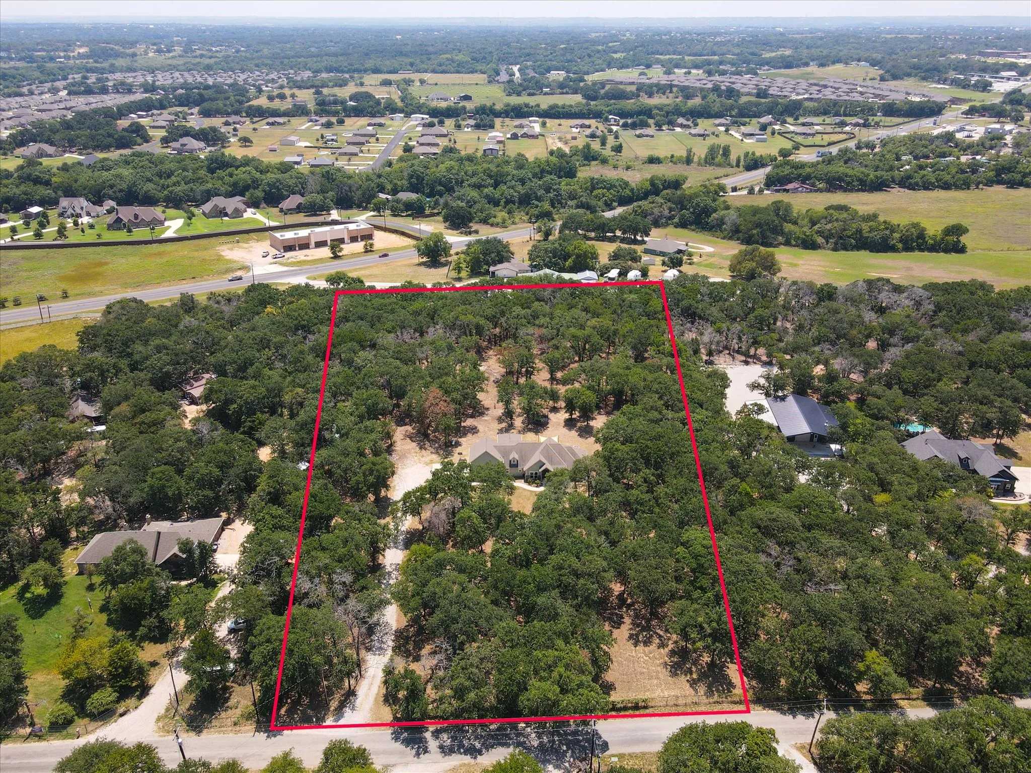 Single Family Residence For Sale in Parker County , 1255 Greg Street, Azle, Texas 76020, 4 Bedroom, 3 Bathroom, 2 Garage spaces, 3,250 Sqft, built in 2014, mls#21343166, Real Estate Agent in Azle, Homes For Sale in Parker county, Homes For Sale in Azle, Realtor in Azle Texas, Real Estate Brokerage Independent Realty Texas, Luminita Cordes Realtor