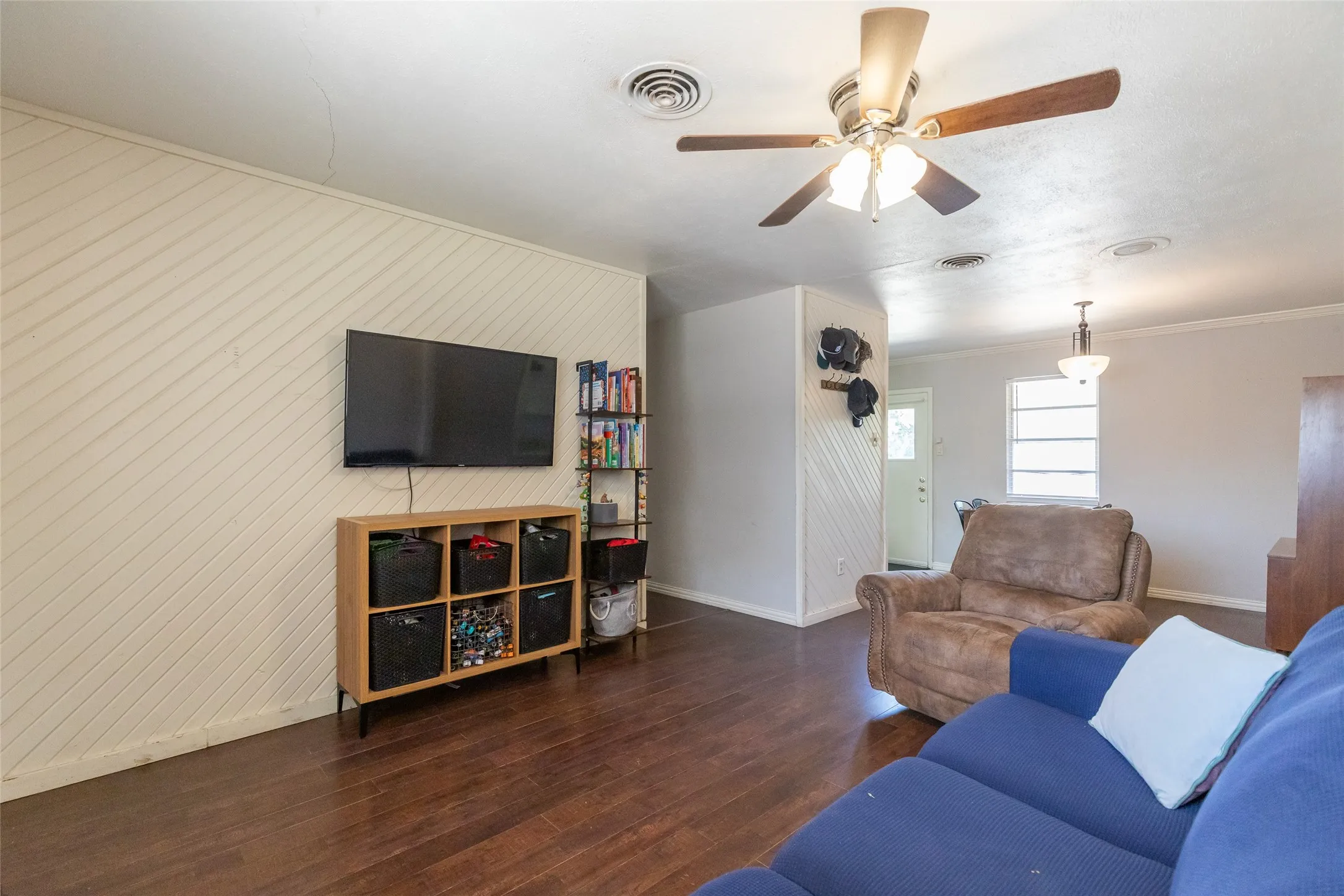 Single Family Residence For Sale in Taylor County , 2618 Rountree Drive, Abilene, Texas 79601, 2 Bedroom, 1 Bathroom, 1 Garage spaces, 988 Sqft, built in 1958, mls#21342937, Real Estate Agent in Abilene, Homes For Sale in Taylor county, Homes For Sale in Abilene, Realtor in Abilene Texas, Real Estate Brokerage Independent Realty Texas, Luminita Cordes Realtor