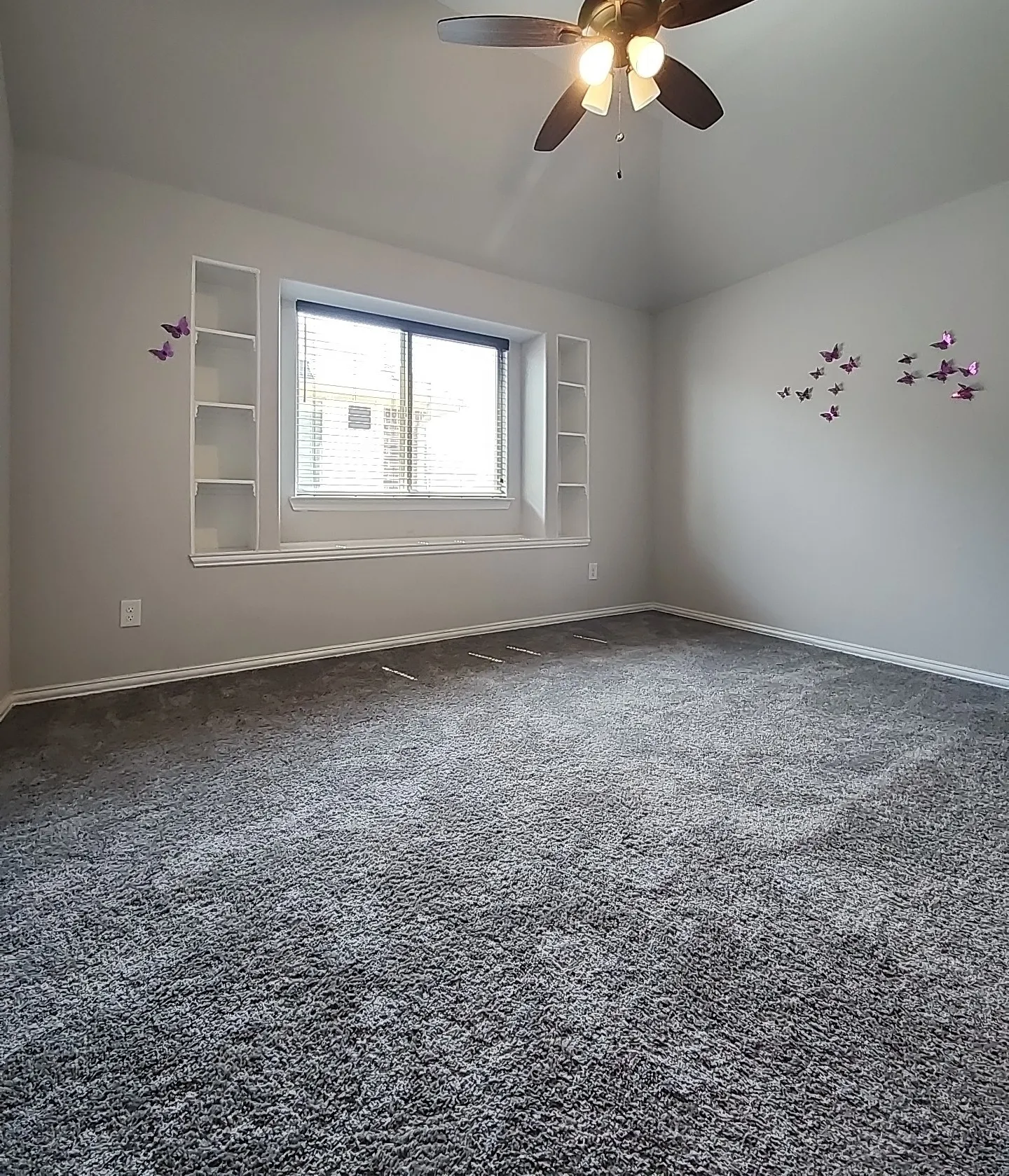 Single Family Residence For Sale in Collin County , 1420 Milton Lane, Mc Kinney, Texas 75071, 4 Bedroom, 4 Bathroom, 2 Garage spaces, 3,444 Sqft, built in 2022, mls#21345474, Real Estate Agent in Mc Kinney, Homes For Sale in Collin county, Homes For Sale in Mc Kinney, Realtor in Mc Kinney Texas, Real Estate Brokerage Independent Realty Texas, Luminita Cordes Realtor