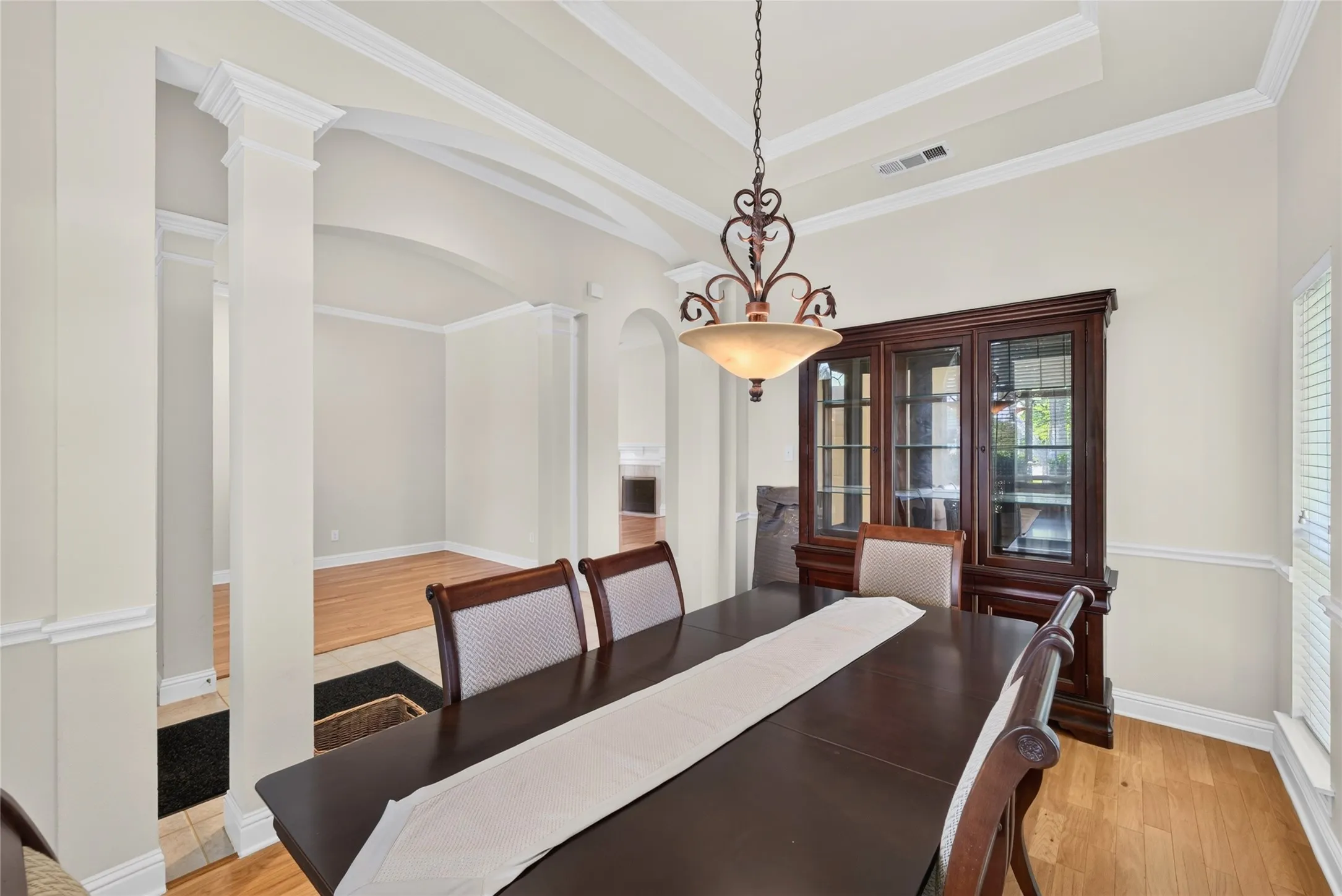 Single Family Residence For Sale in Collin County , 6777 Gatewick Drive, Frisco, Texas 75035, 4 Bedroom, 2 Bathroom, 2 Garage spaces, 2,395 Sqft, built in 1999, mls#21342984, Real Estate Agent in Frisco, Homes For Sale in Collin county, Homes For Sale in Frisco, Realtor in Frisco Texas, Real Estate Brokerage Independent Realty Texas, Luminita Cordes Realtor