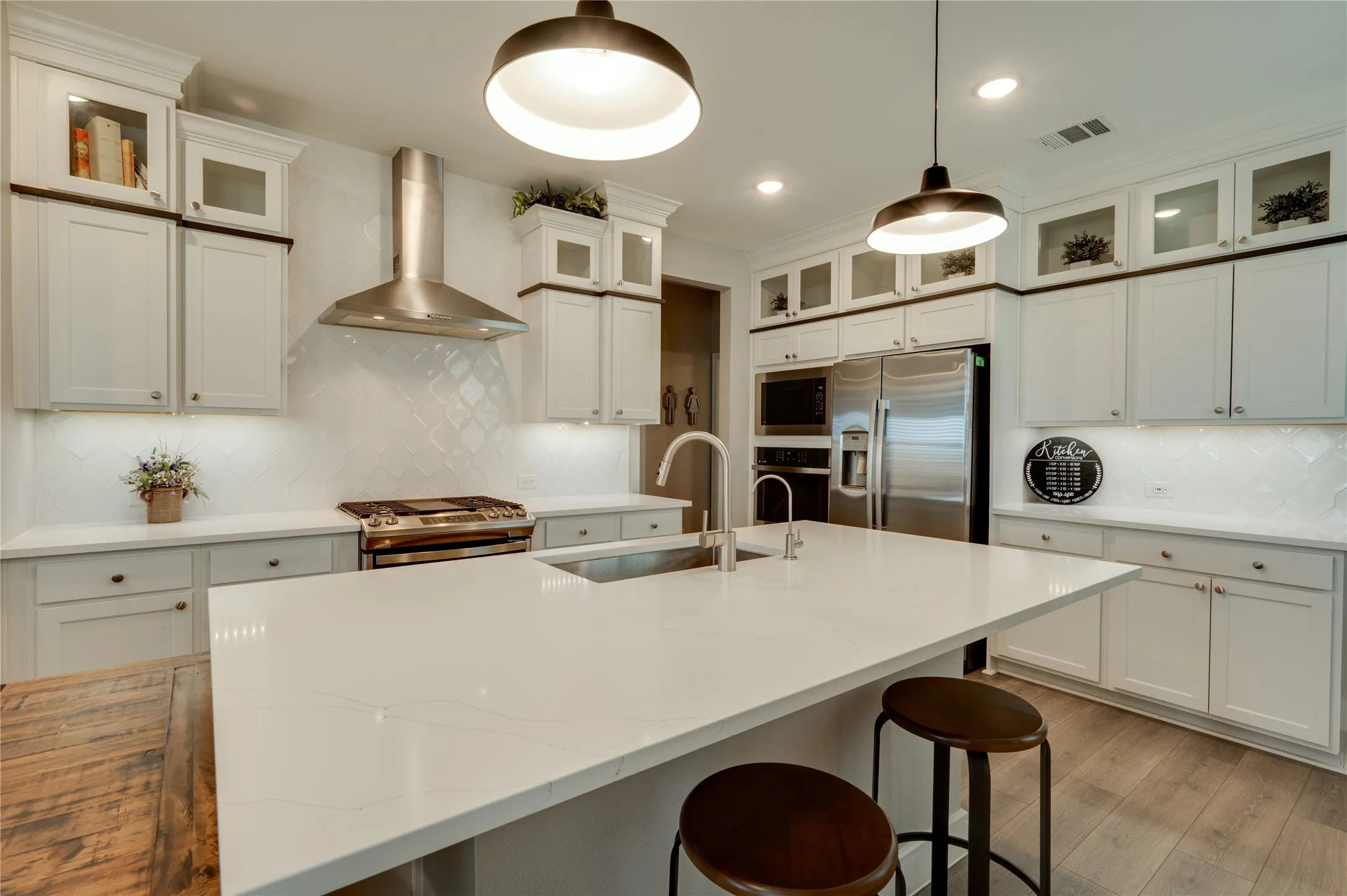 Single Family Residence For Sale in Grayson County , 3703 Cloverleaf Lane, Sherman, Texas 75092, 3 Bedroom, 3 Bathroom, 2 Garage spaces, 2,062 Sqft, built in 2024, mls#21338102, Real Estate Agent in Sherman, Homes For Sale in Grayson county, Homes For Sale in Sherman, Realtor in Sherman Texas, Real Estate Brokerage Independent Realty Texas, Luminita Cordes Realtor