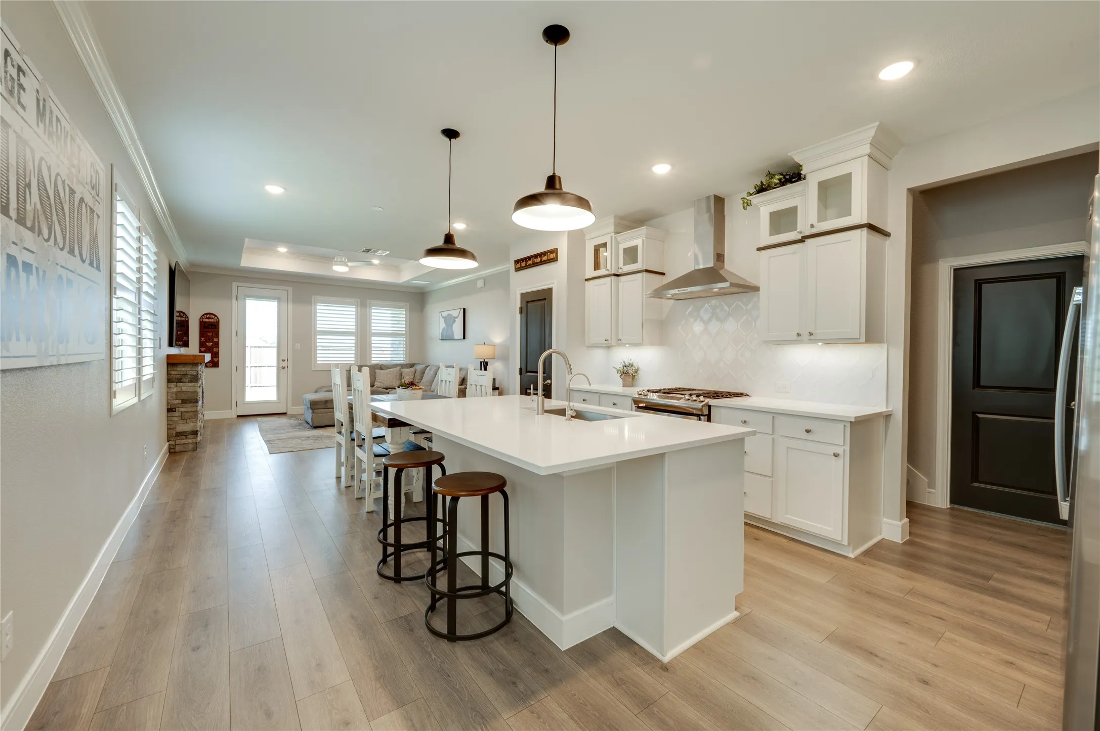 Single Family Residence For Sale in Grayson County , 3703 Cloverleaf Lane, Sherman, Texas 75092, 3 Bedroom, 3 Bathroom, 2 Garage spaces, 2,062 Sqft, built in 2024, mls#21338102, Real Estate Agent in Sherman, Homes For Sale in Grayson county, Homes For Sale in Sherman, Realtor in Sherman Texas, Real Estate Brokerage Independent Realty Texas, Luminita Cordes Realtor