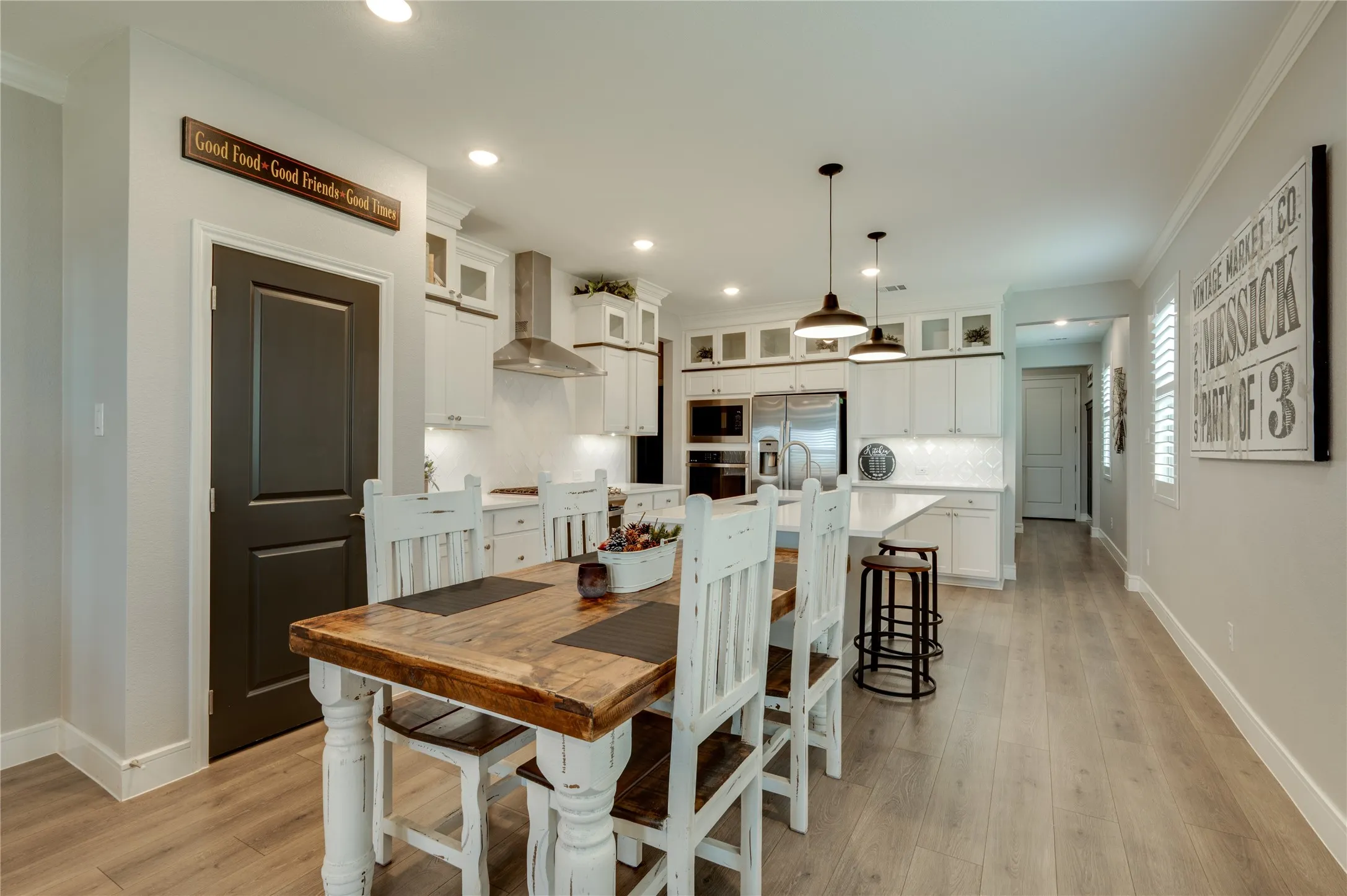 Single Family Residence For Sale in Grayson County , 3703 Cloverleaf Lane, Sherman, Texas 75092, 3 Bedroom, 3 Bathroom, 2 Garage spaces, 2,062 Sqft, built in 2024, mls#21338102, Real Estate Agent in Sherman, Homes For Sale in Grayson county, Homes For Sale in Sherman, Realtor in Sherman Texas, Real Estate Brokerage Independent Realty Texas, Luminita Cordes Realtor