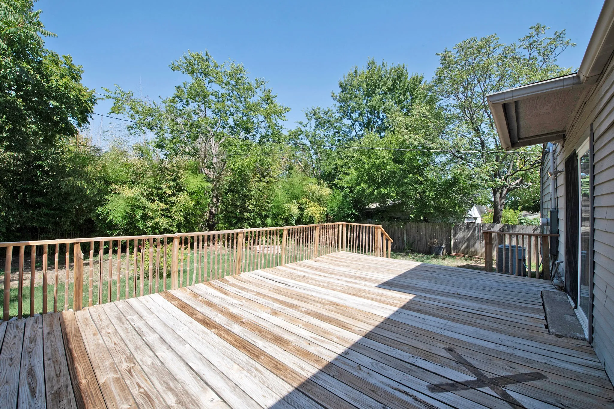 Single Family Residence For Sale in Tarrant County , 4201 Southwest Boulevard, Fort Worth, Texas 76116, 4 Bedroom, 2 Bathroom, Garage spaces, 2,018 Sqft, built in 1974, mls#21339455, Real Estate Agent in Fort Worth, Homes For Sale in Tarrant county, Homes For Sale in Fort Worth, Realtor in Fort Worth Texas, Real Estate Brokerage Independent Realty Texas, Luminita Cordes Realtor