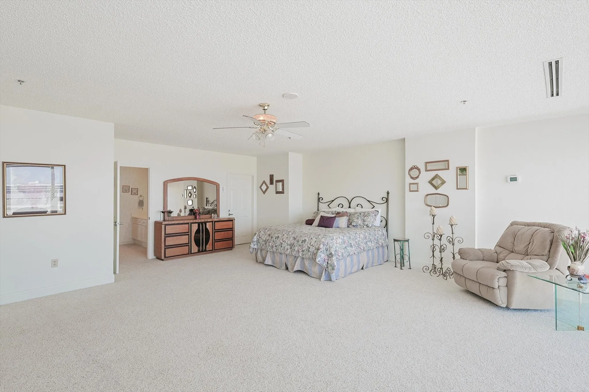 Condominium For Sale in Denton County , 3575 Lone Star Circle 907, Fort Worth, Texas 76177, 3 Bedrooms, 3 Bathrooms, Garage spaces, 2,500 Sqft, built in 1997, Price $513,000, mls#21345190, Real Estate Agent in Fort Worth, Homes For Sale in Denton county, Homes For Sale in Fort Worth, Realtor in Fort Worth Texas, Real Estate Brokerage Independent Realty Texas, Luminita Cordes Realtor