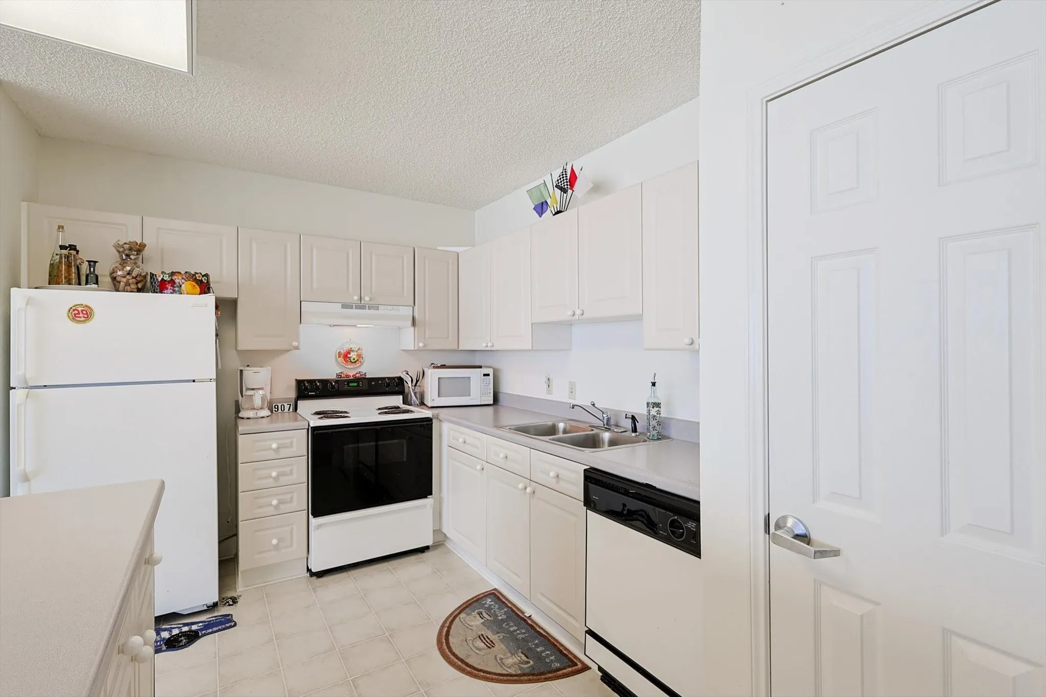 Condominium For Sale in Denton County , 3575 Lone Star Circle 907, Fort Worth, Texas 76177, 3 Bedrooms, 3 Bathrooms, Garage spaces, 2,500 Sqft, built in 1997, Price $513,000, mls#21345190, Real Estate Agent in Fort Worth, Homes For Sale in Denton county, Homes For Sale in Fort Worth, Realtor in Fort Worth Texas, Real Estate Brokerage Independent Realty Texas, Luminita Cordes Realtor