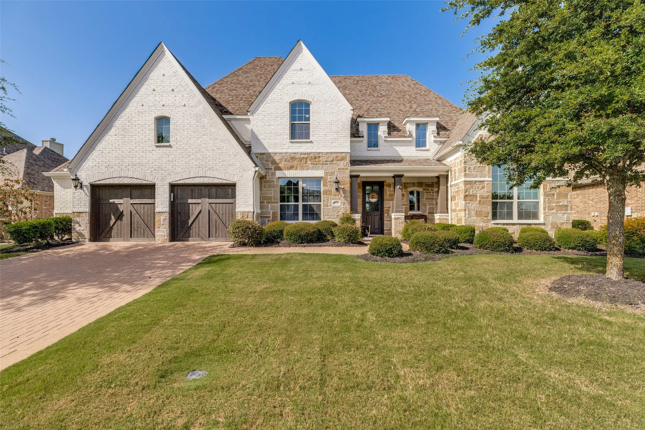 Single Family Residence For Sale in Collin County , 2726 Corral Drive, Celina, Texas 75009, 4 Bedroom, 4 Bathroom, 3 Garage spaces, 4,067 Sqft, built in 2016, mls#21342534, Real Estate Agent in Celina, Homes For Sale in Collin county, Homes For Sale in Celina, Realtor in Celina Texas, Real Estate Brokerage Independent Realty Texas, Luminita Cordes Realtor