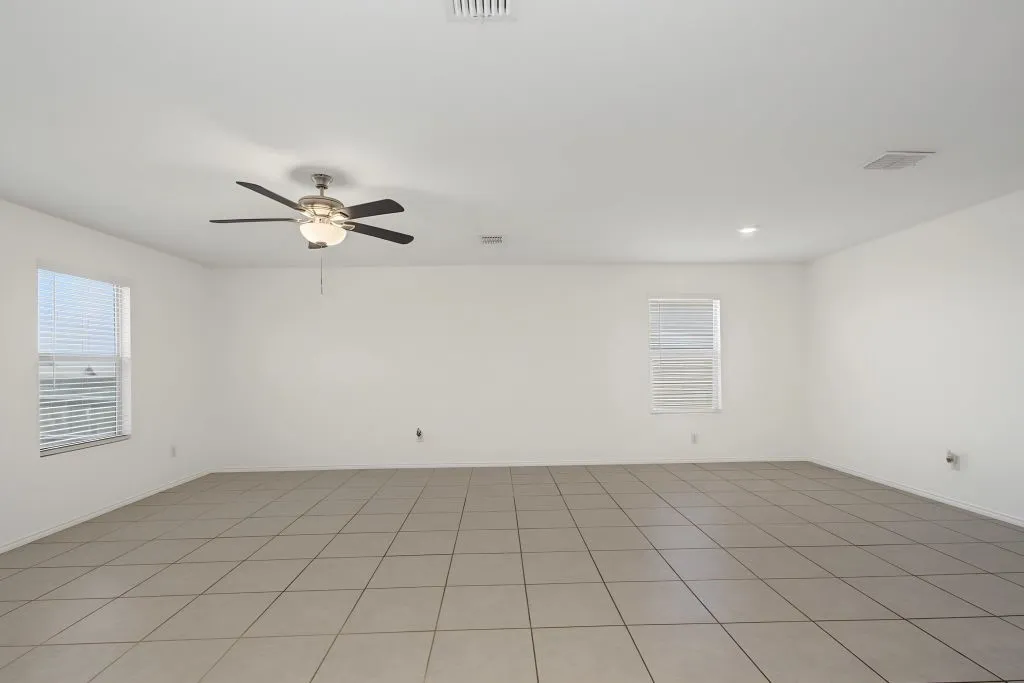 Single Family Residence For Sale in Tarrant County , 8412 Fawn Creek Drive, Fort Worth, Texas 76123, 4 Bedroom, 2 Bathroom, 2 Garage spaces, 1,725 Sqft, built in 2022, mls#21345487, Real Estate Agent in Fort Worth, Homes For Sale in Tarrant county, Homes For Sale in Fort Worth, Realtor in Fort Worth Texas, Real Estate Brokerage Independent Realty Texas, Luminita Cordes Realtor