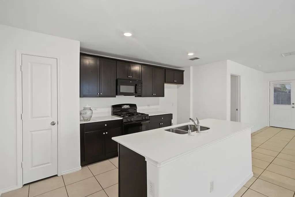 Single Family Residence For Sale in Tarrant County , 8412 Fawn Creek Drive, Fort Worth, Texas 76123, 4 Bedroom, 2 Bathroom, 2 Garage spaces, 1,725 Sqft, built in 2022, mls#21345487, Real Estate Agent in Fort Worth, Homes For Sale in Tarrant county, Homes For Sale in Fort Worth, Realtor in Fort Worth Texas, Real Estate Brokerage Independent Realty Texas, Luminita Cordes Realtor