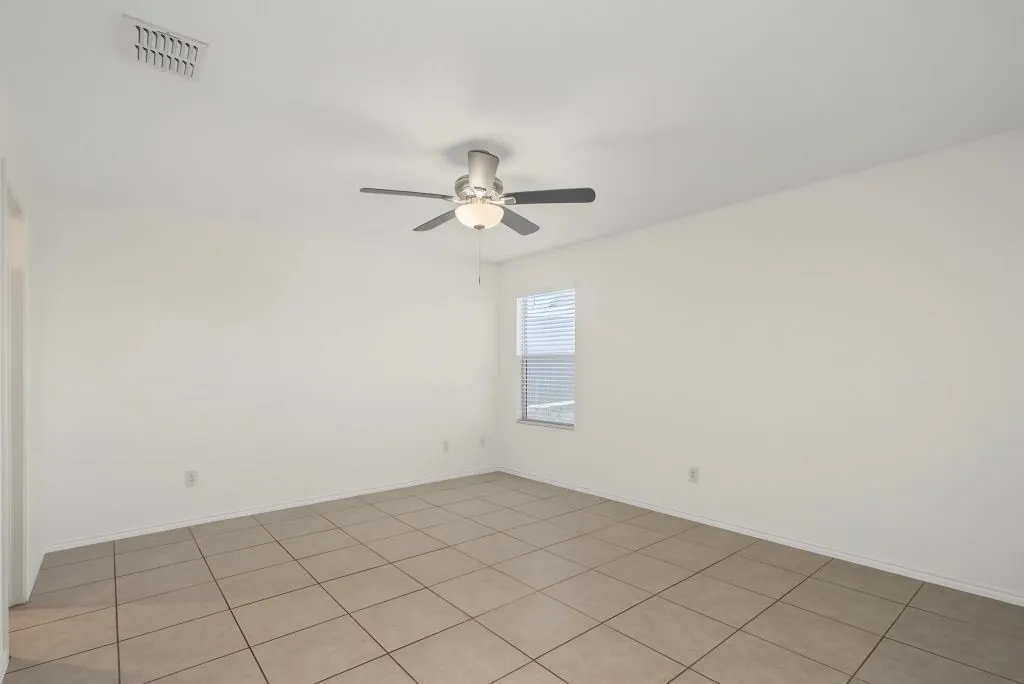 Single Family Residence For Sale in Tarrant County , 8412 Fawn Creek Drive, Fort Worth, Texas 76123, 4 Bedroom, 2 Bathroom, 2 Garage spaces, 1,725 Sqft, built in 2022, mls#21345487, Real Estate Agent in Fort Worth, Homes For Sale in Tarrant county, Homes For Sale in Fort Worth, Realtor in Fort Worth Texas, Real Estate Brokerage Independent Realty Texas, Luminita Cordes Realtor