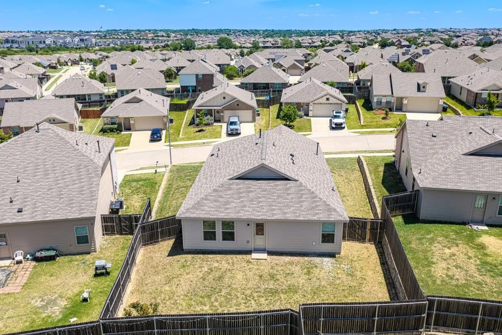 Single Family Residence For Sale in Tarrant County , 8412 Fawn Creek Drive, Fort Worth, Texas 76123, 4 Bedroom, 2 Bathroom, 2 Garage spaces, 1,725 Sqft, built in 2022, mls#21345487, Real Estate Agent in Fort Worth, Homes For Sale in Tarrant county, Homes For Sale in Fort Worth, Realtor in Fort Worth Texas, Real Estate Brokerage Independent Realty Texas, Luminita Cordes Realtor